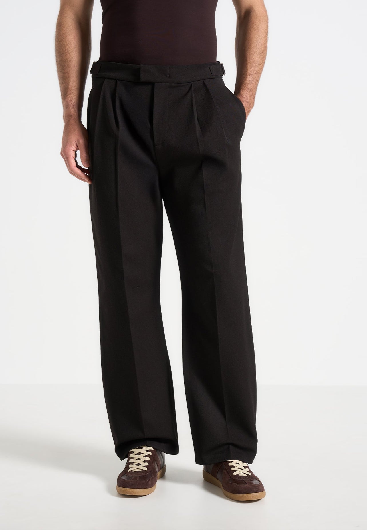 Pierre - Relaxed Fit Textured Pleated Tailored Trousers - Dark Brown