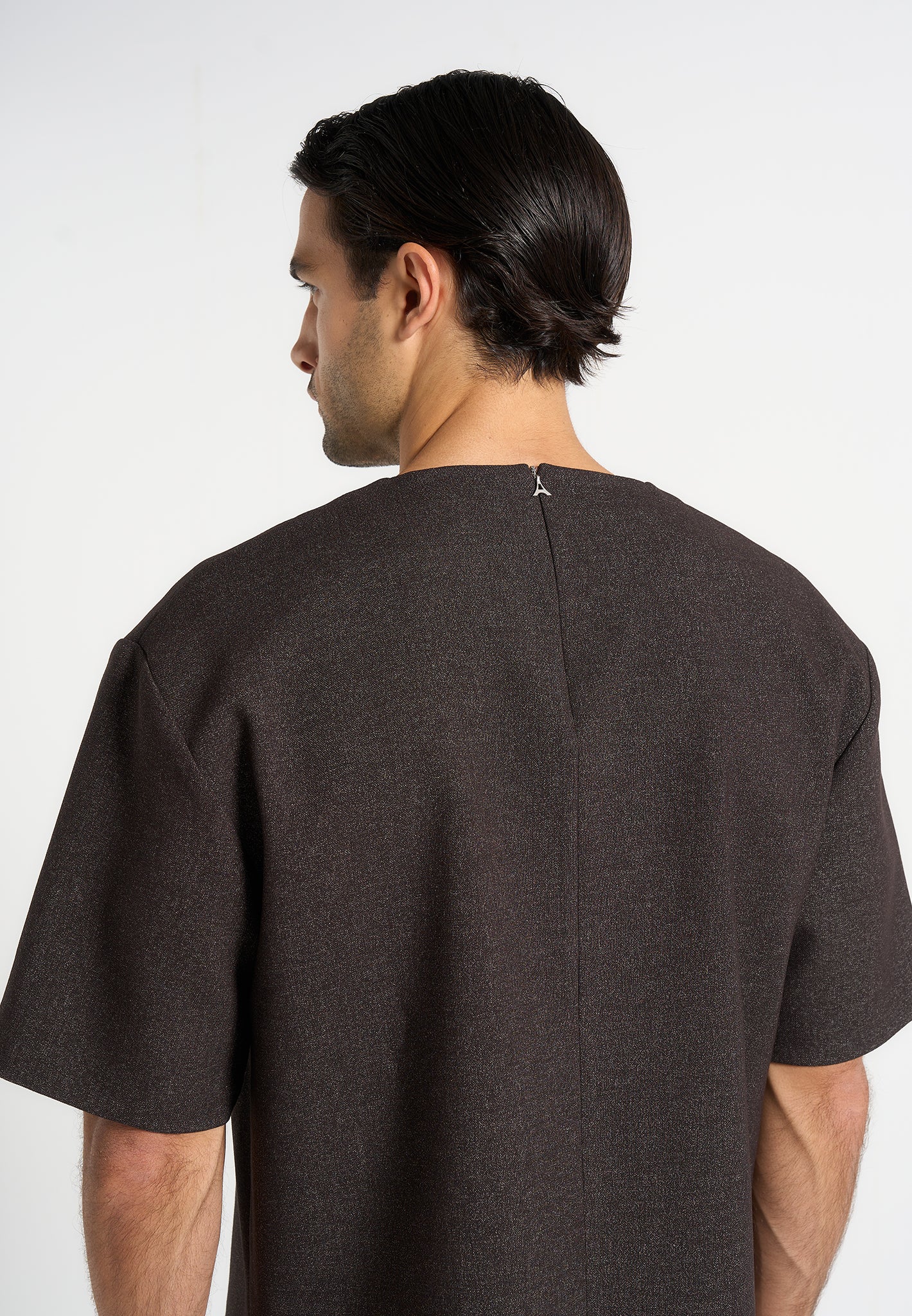 Leon - Boxy Cropped Hatched T-Shirt - Dark Brown