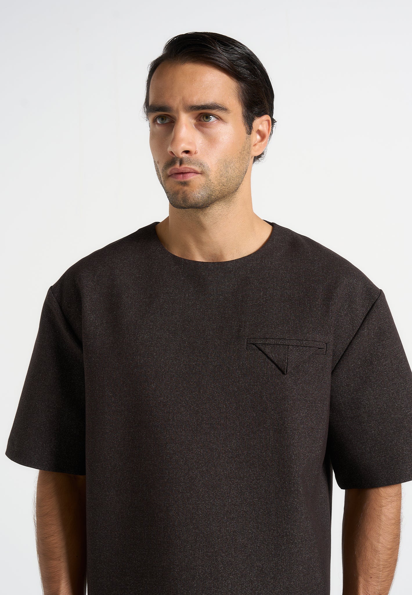Leon - Boxy Cropped Hatched T-Shirt - Dark Brown