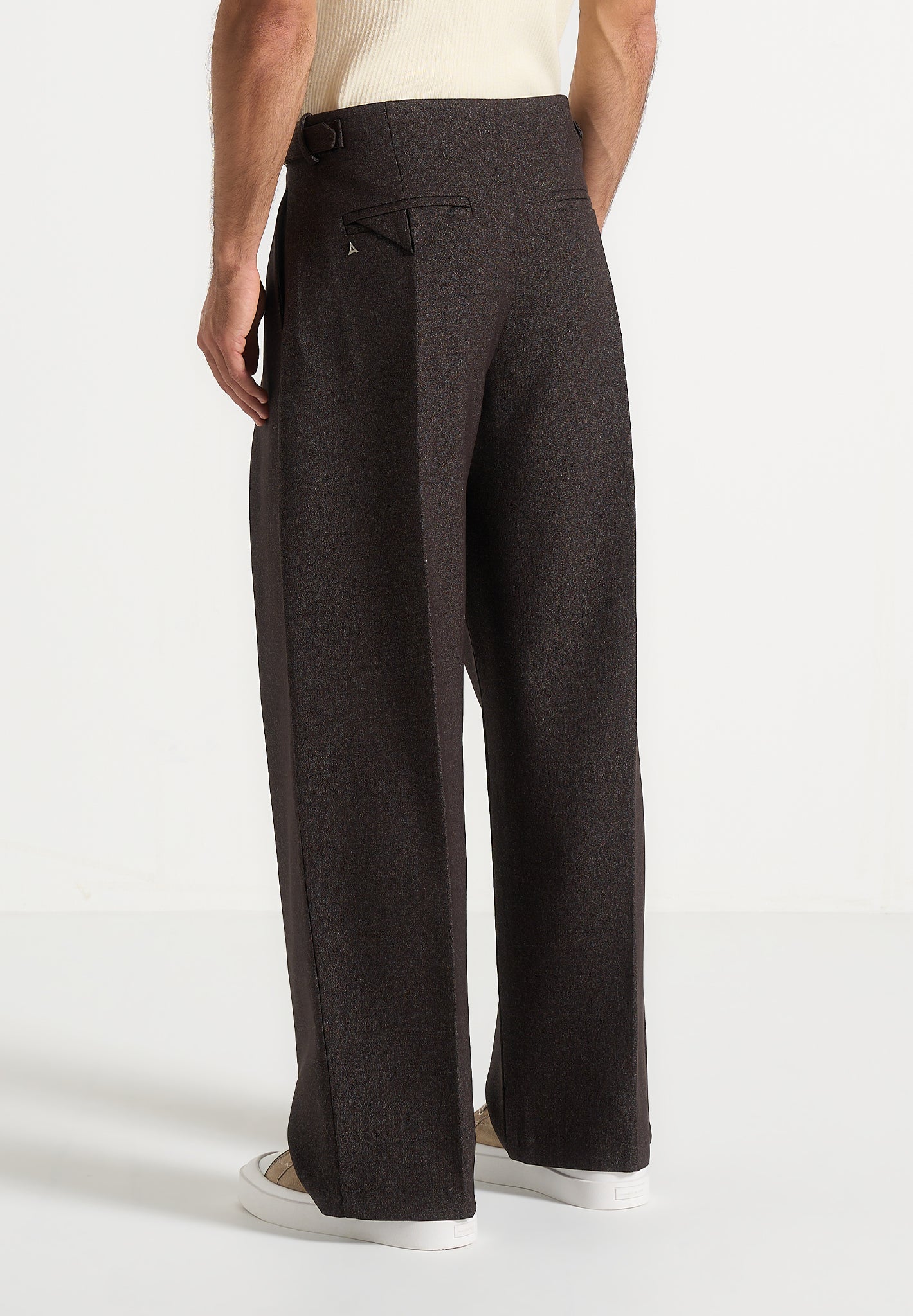 Lior - Box Pleat Hatched Wide Leg Trousers - Dark Brown