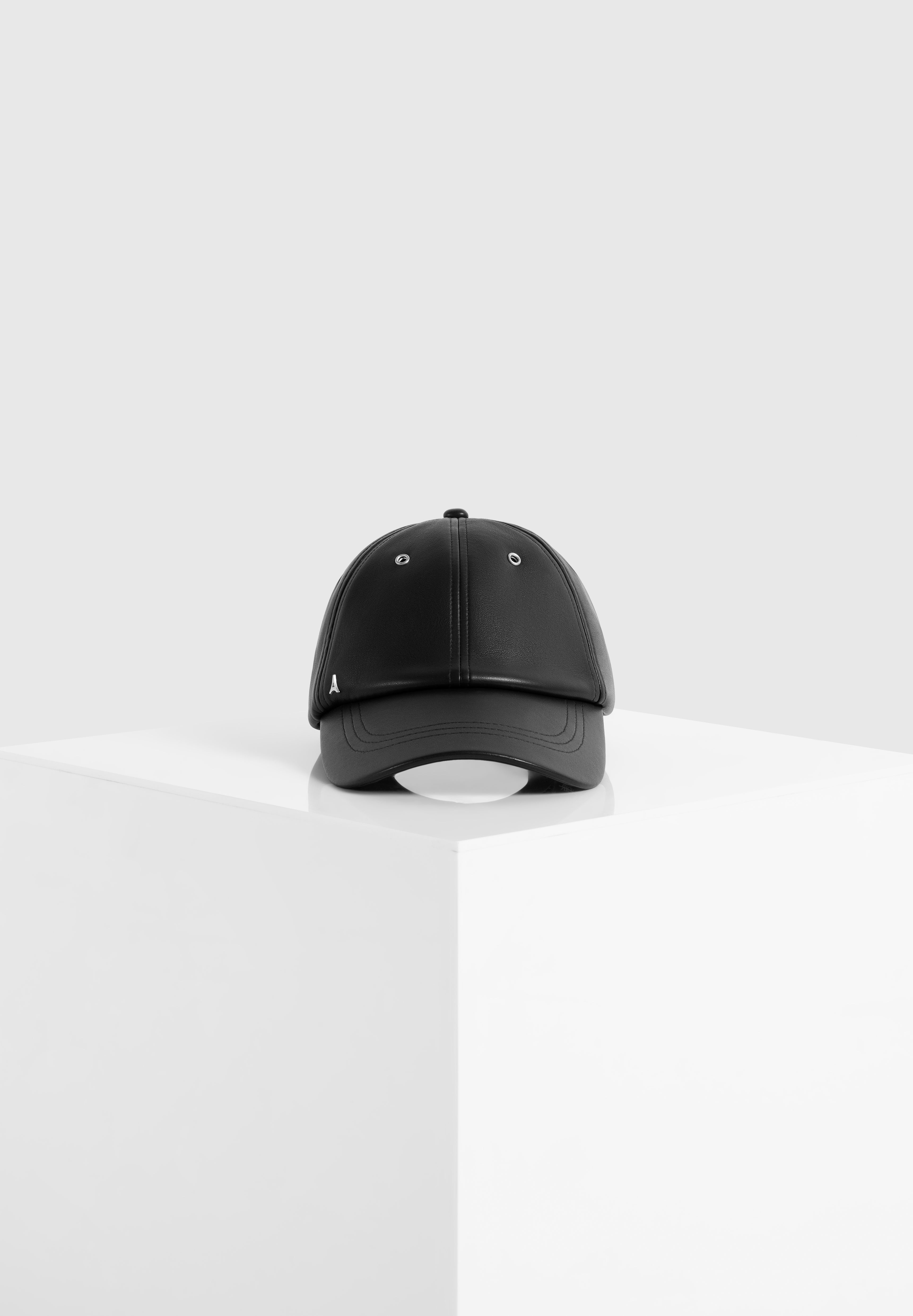 Lou - Leather Cap - Black