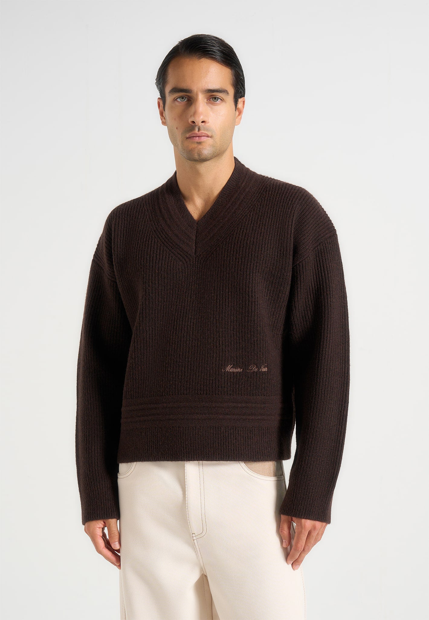 Rémi - V-Neck Signature Knit Jumper - Brown