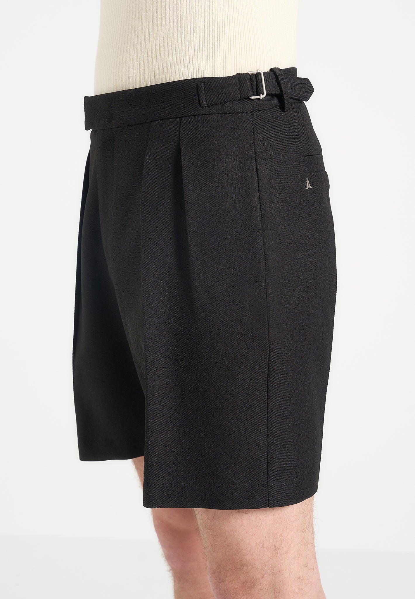 twin-pleat-tailored-shorts-black