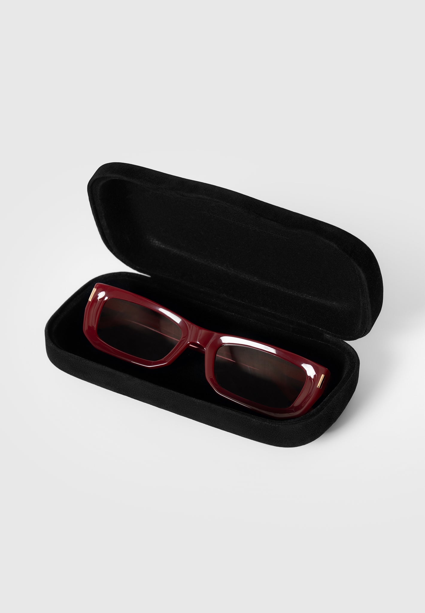 Milan - Curved-Frame Sunglasses - Red