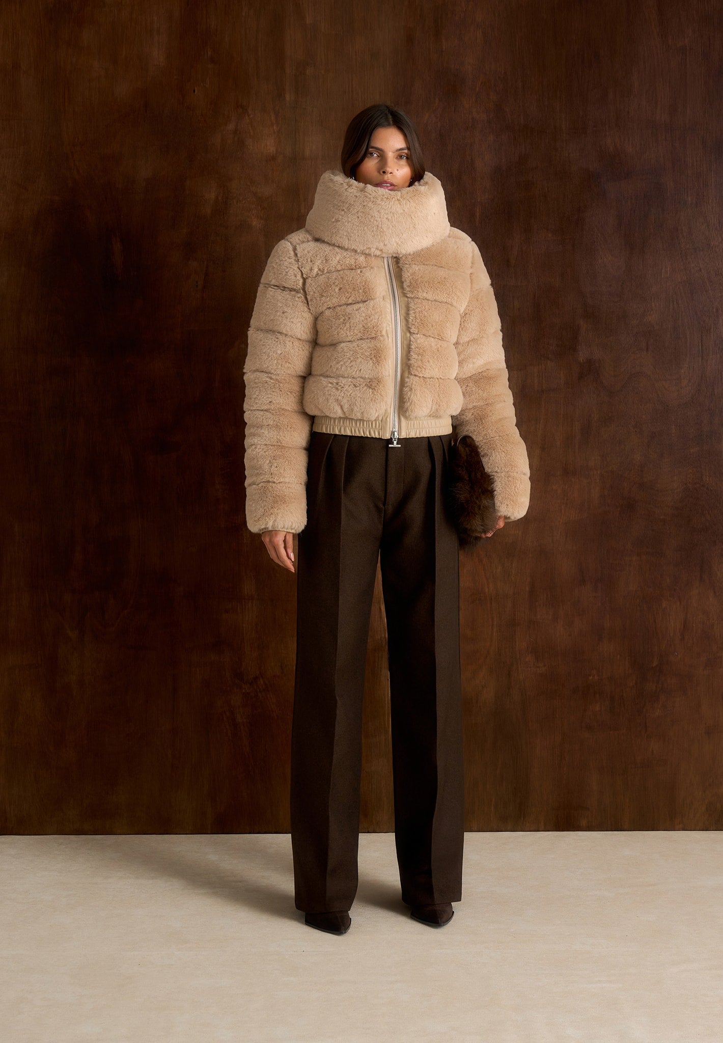 Ama - Plush Ribbed Jacket with Neck Scarf - Beige