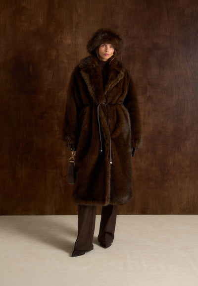 Bria - Oversized Fur Coat With Leather Belt - Brown