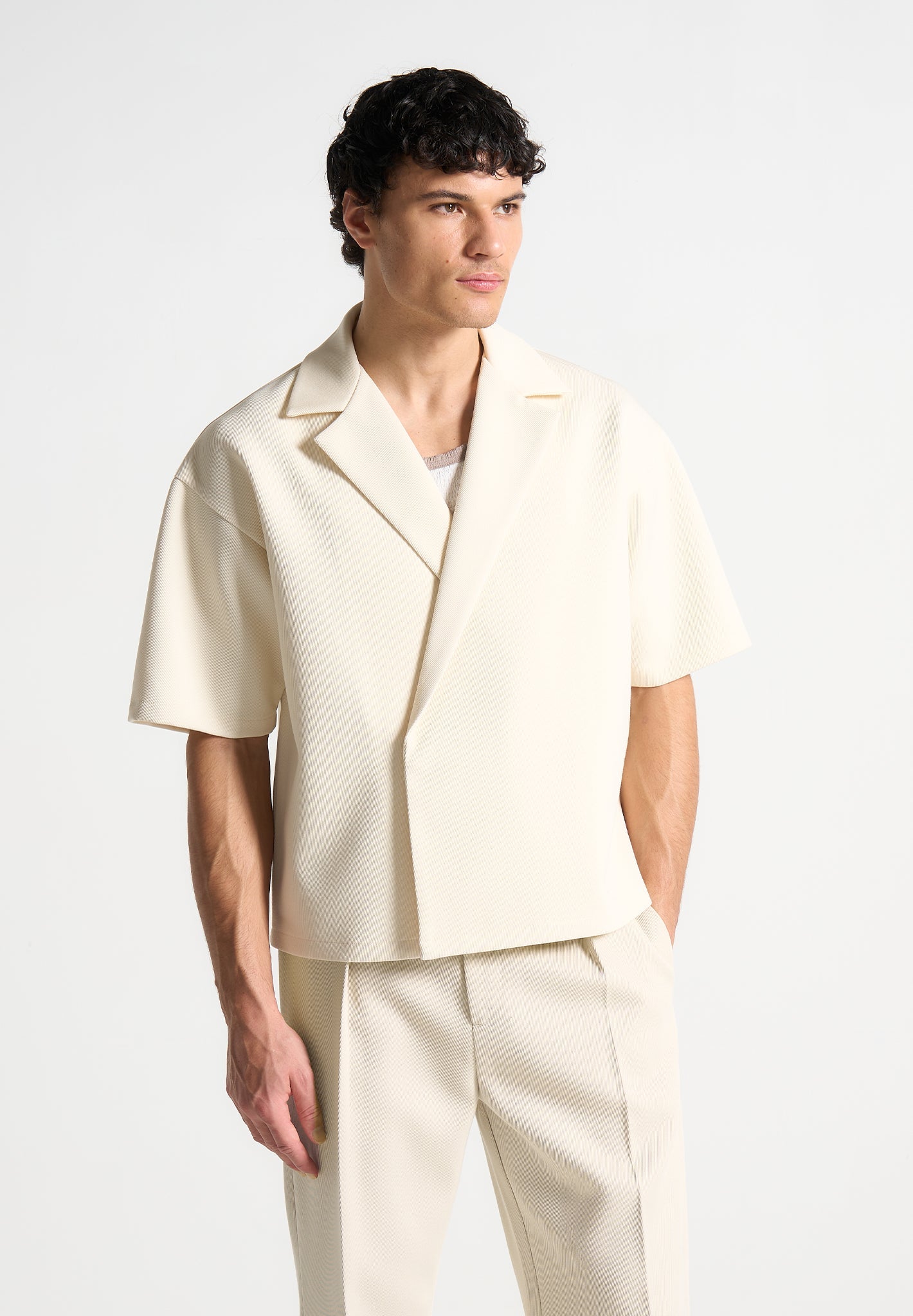 boxy-twill-double-breasted-shirt-cream