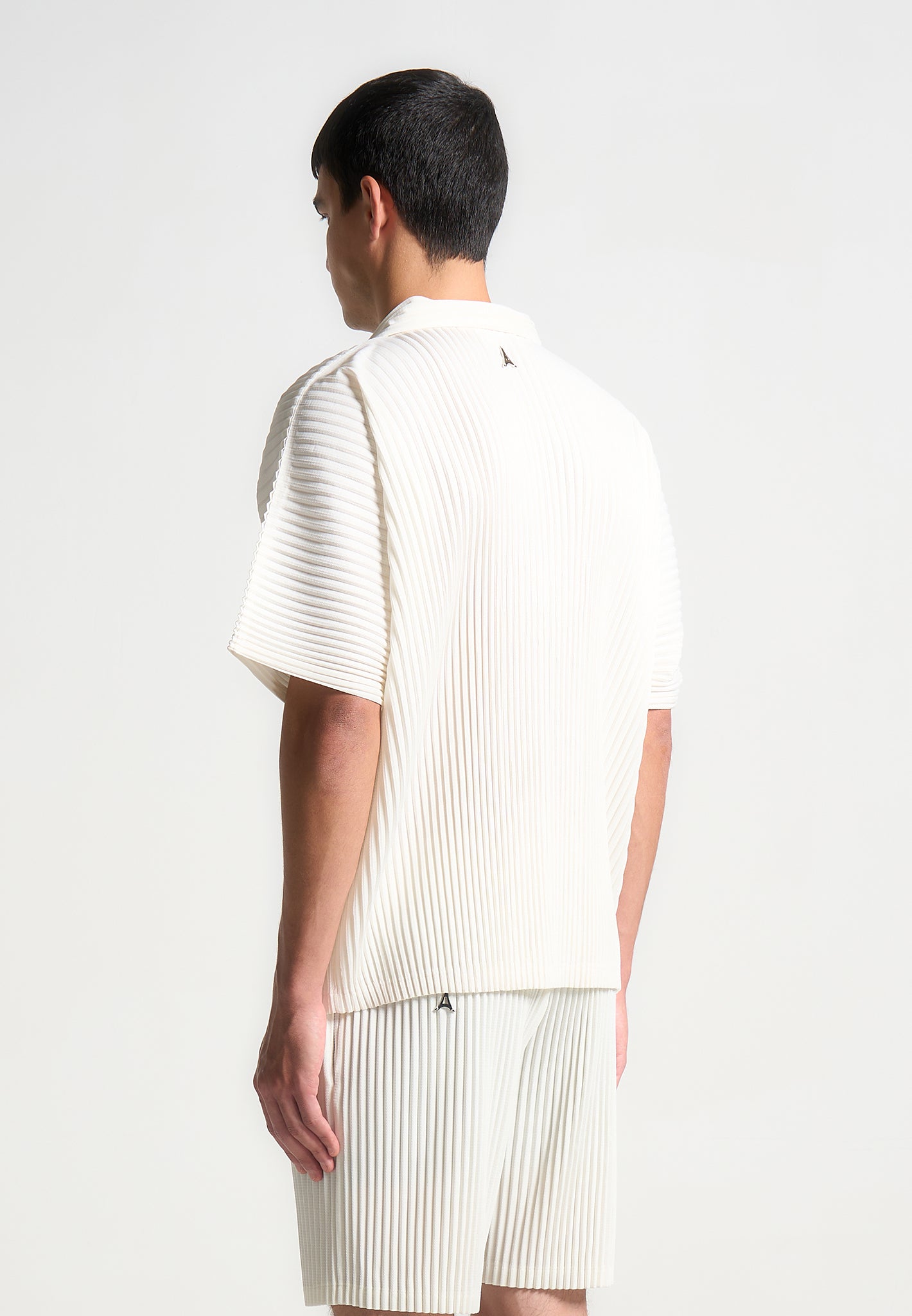 pleated-shirt-off-white