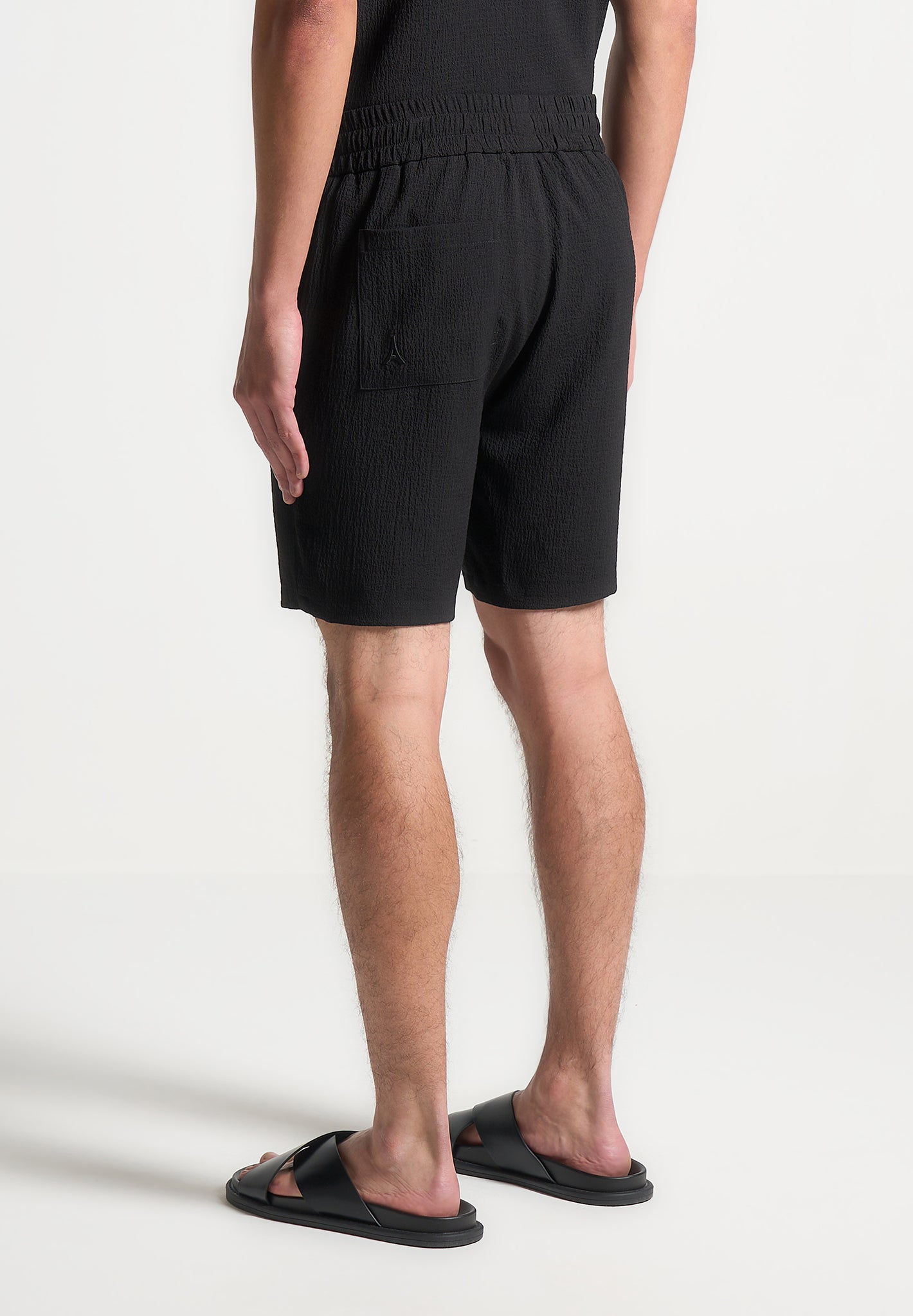 seersucker-shorts-black