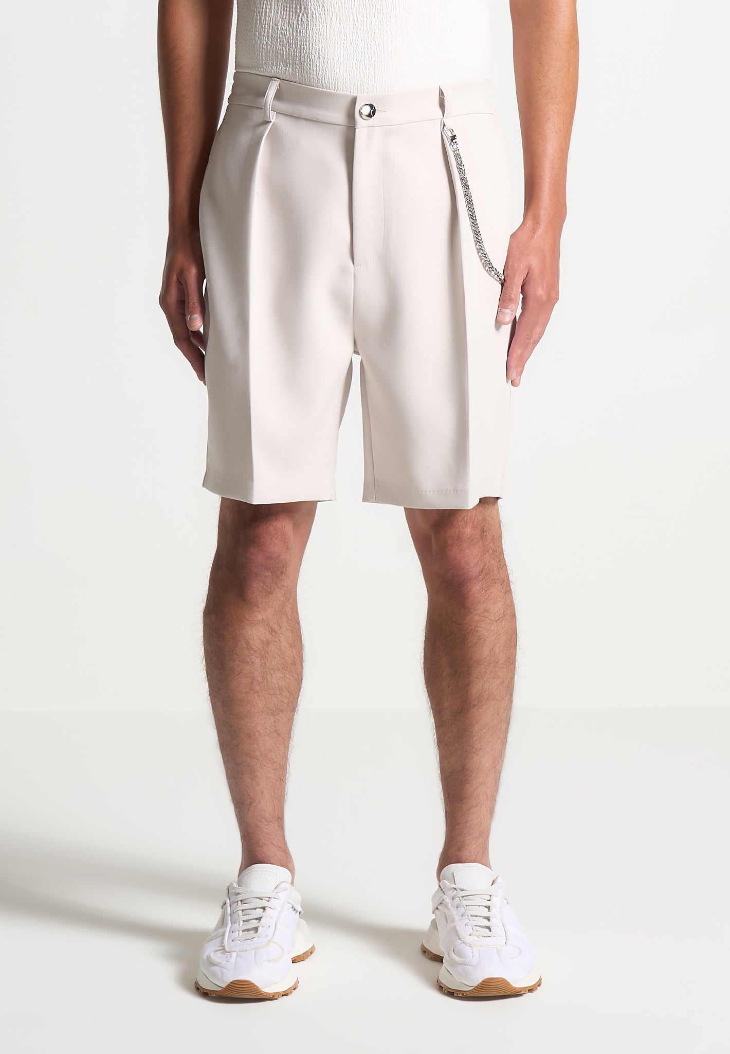 tailored-shorts-with-chain-stone-1