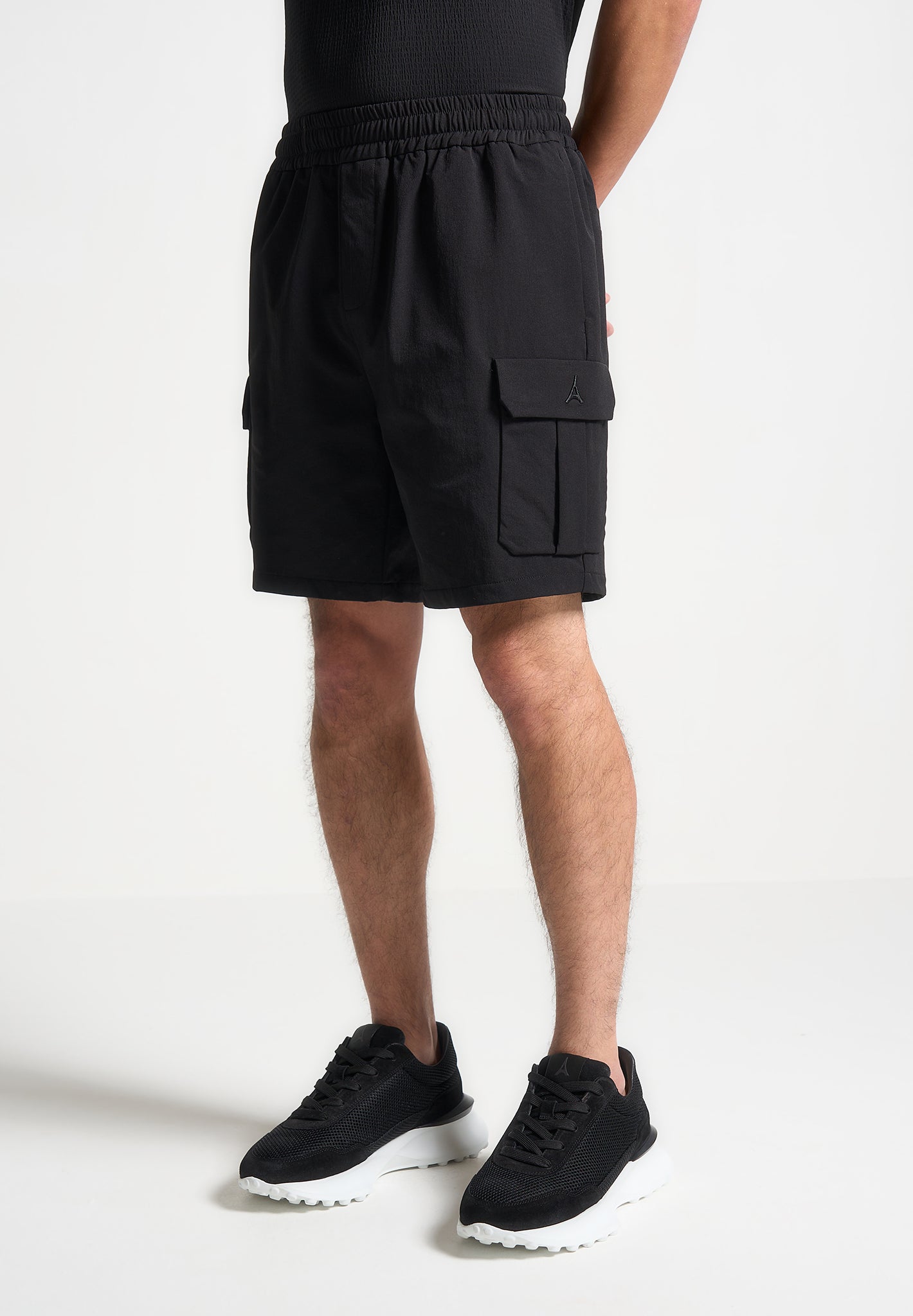 technical-cargo-shorts-black-2