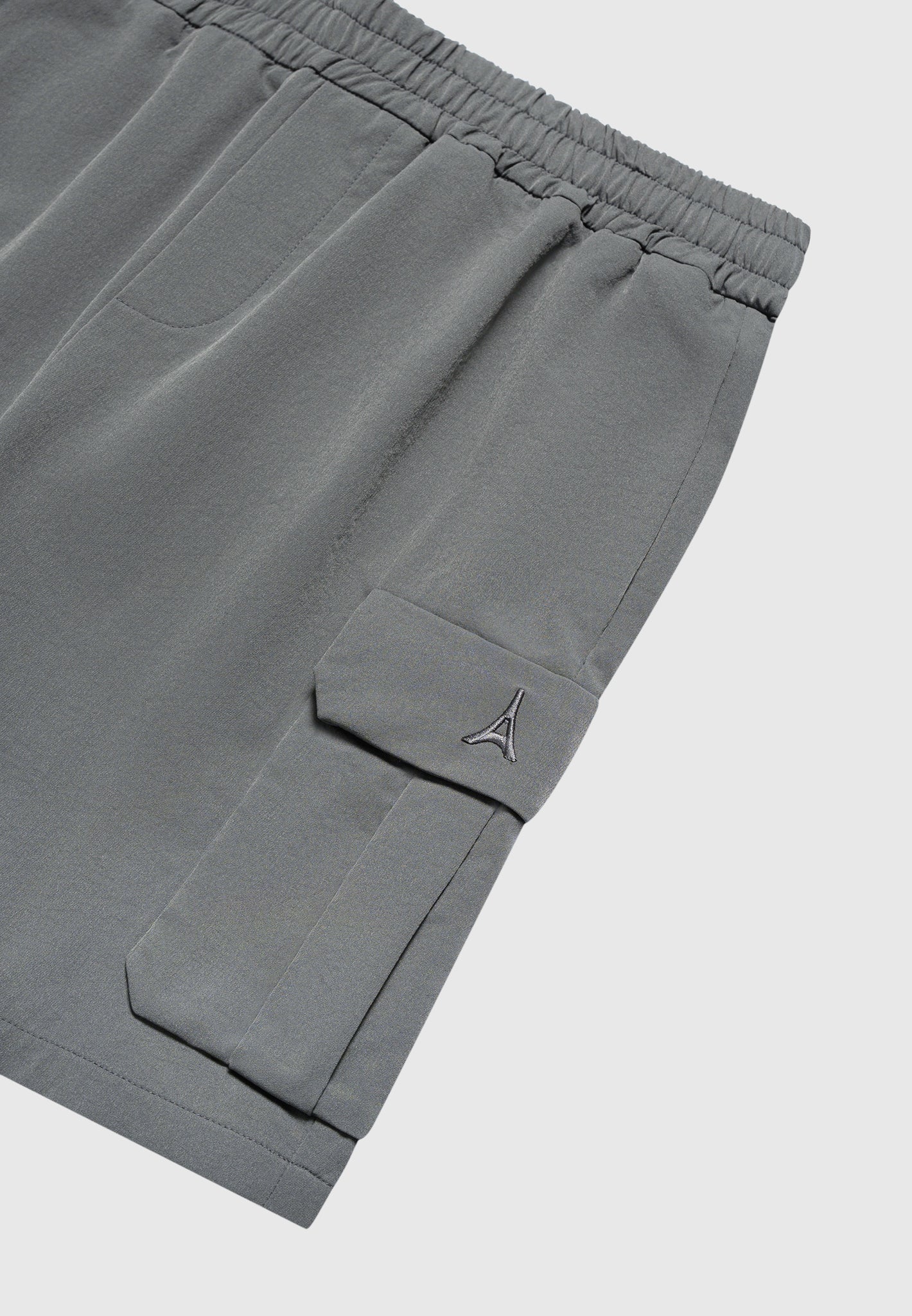 technical-cargo-shorts-charcoal-grey