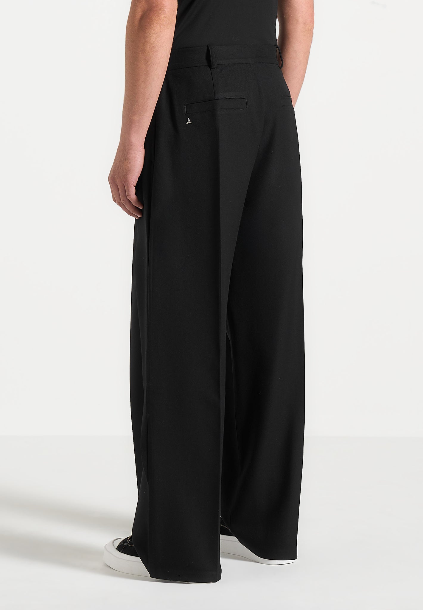 Charles - Relaxed Fit Wrap Leg Tailored Trousers - Black