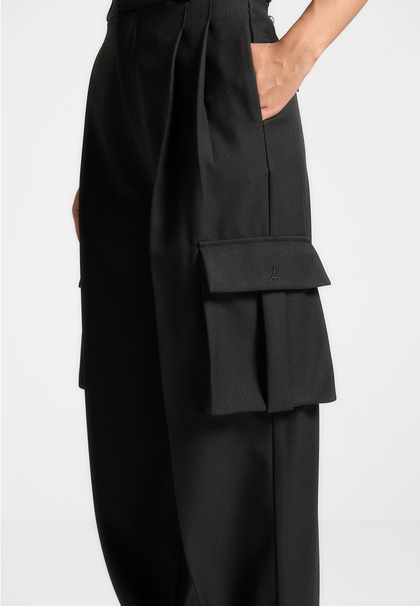 danielle-tailored-pleated-cargo-trousers-black
