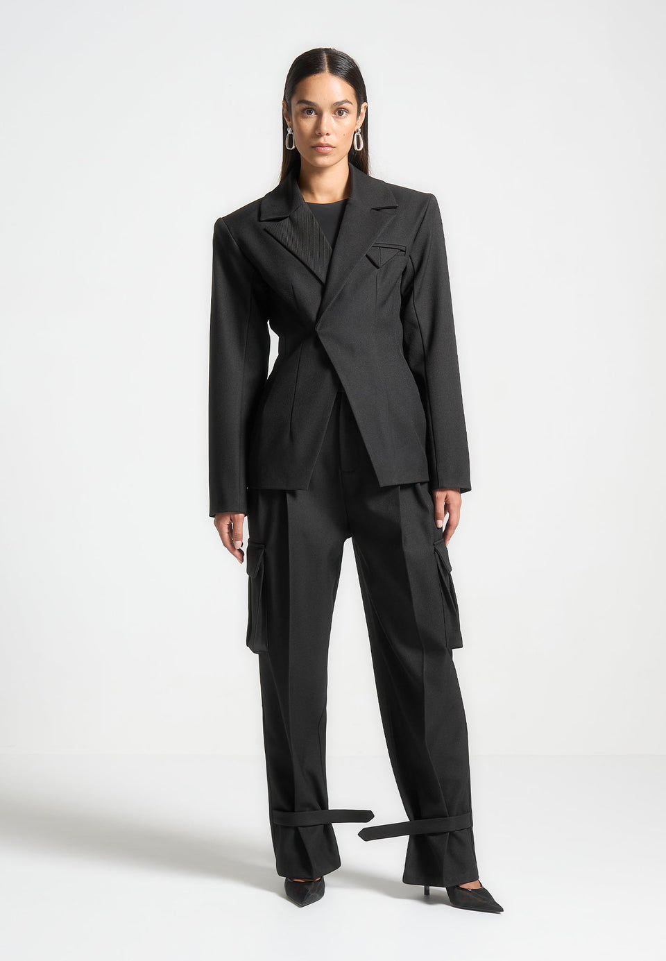 danielle-tailored-pleated-cargo-trousers-black