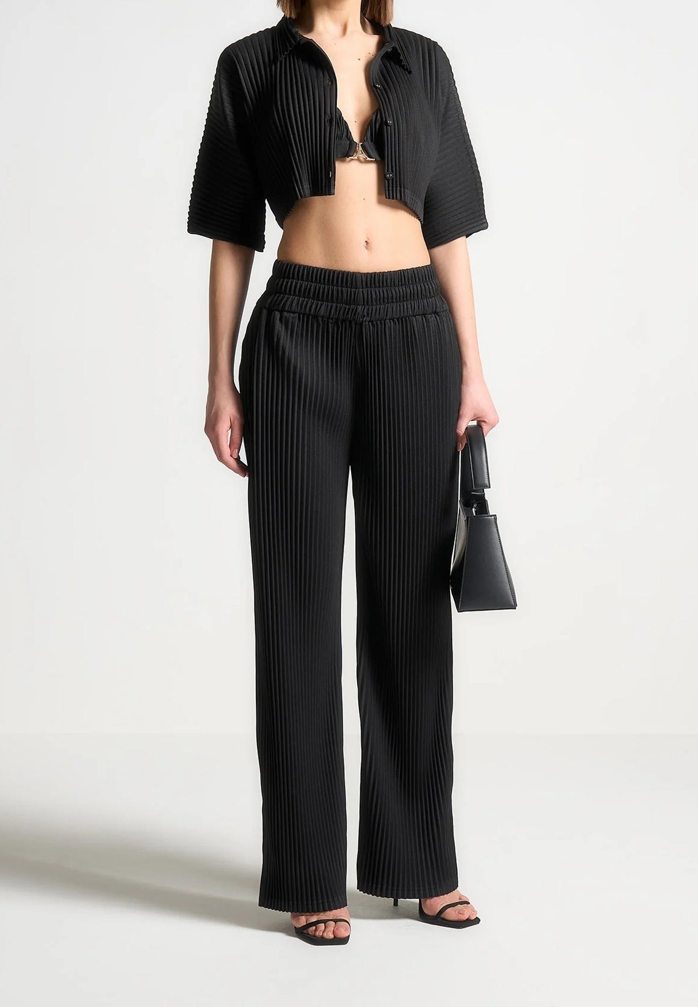 L⁠ila - Pleated Trousers - Black