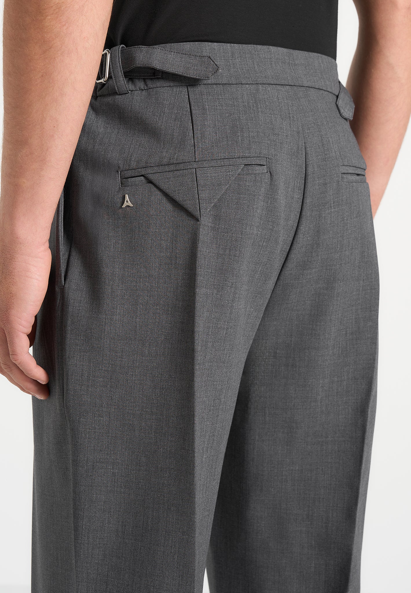 Pierre - Relaxed Fit Hatched Tailored Trousers - Grey