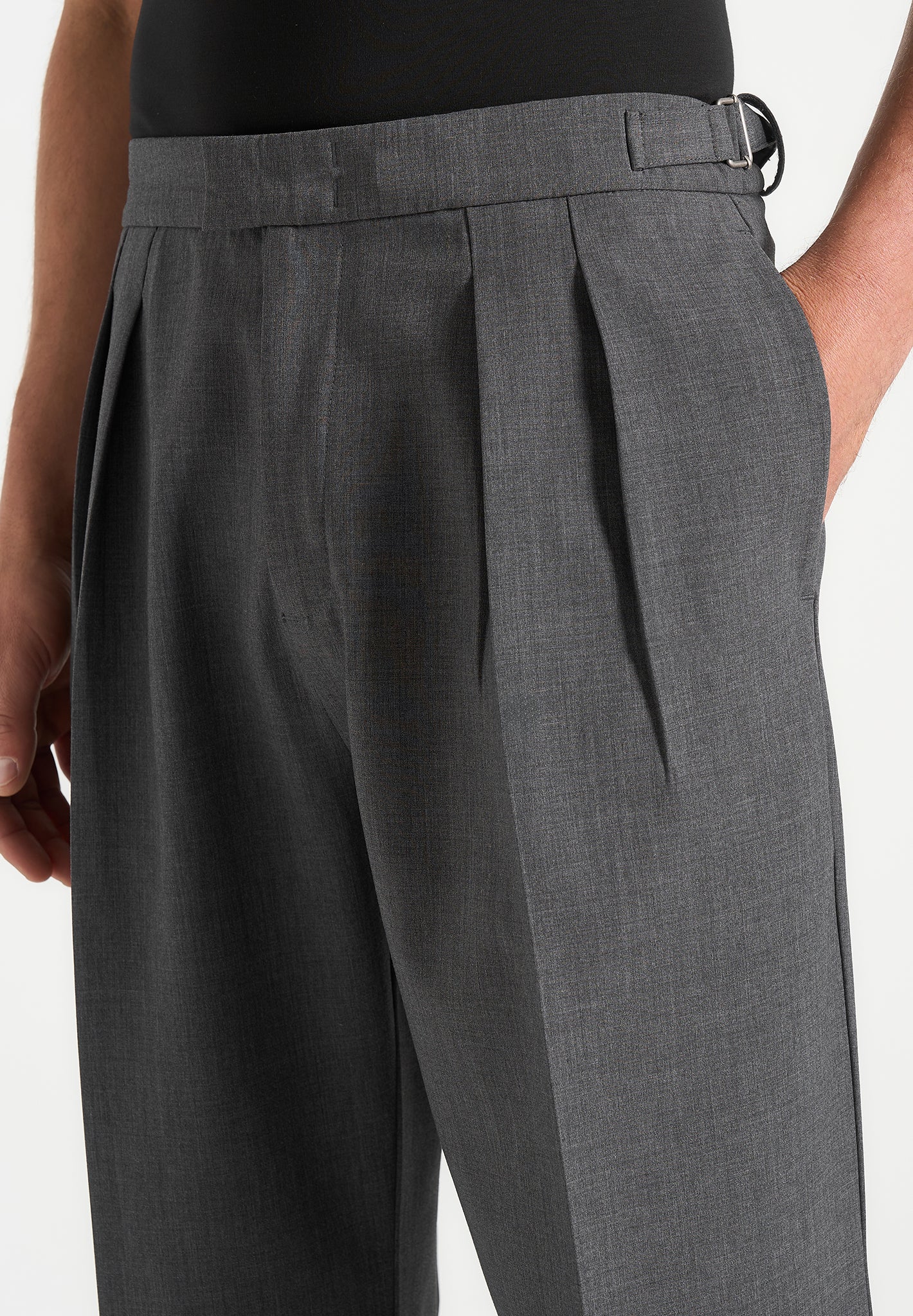 Pierre - Relaxed Fit Hatched Tailored Trousers - Grey