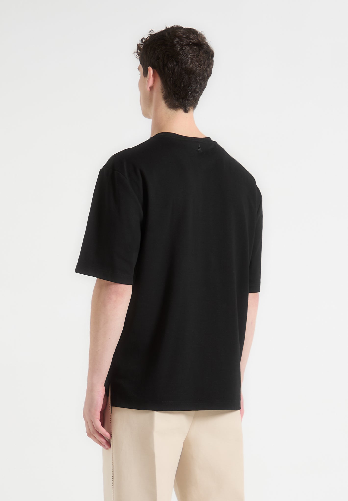 whipstitch-pocket-cotton-t-shirt-black