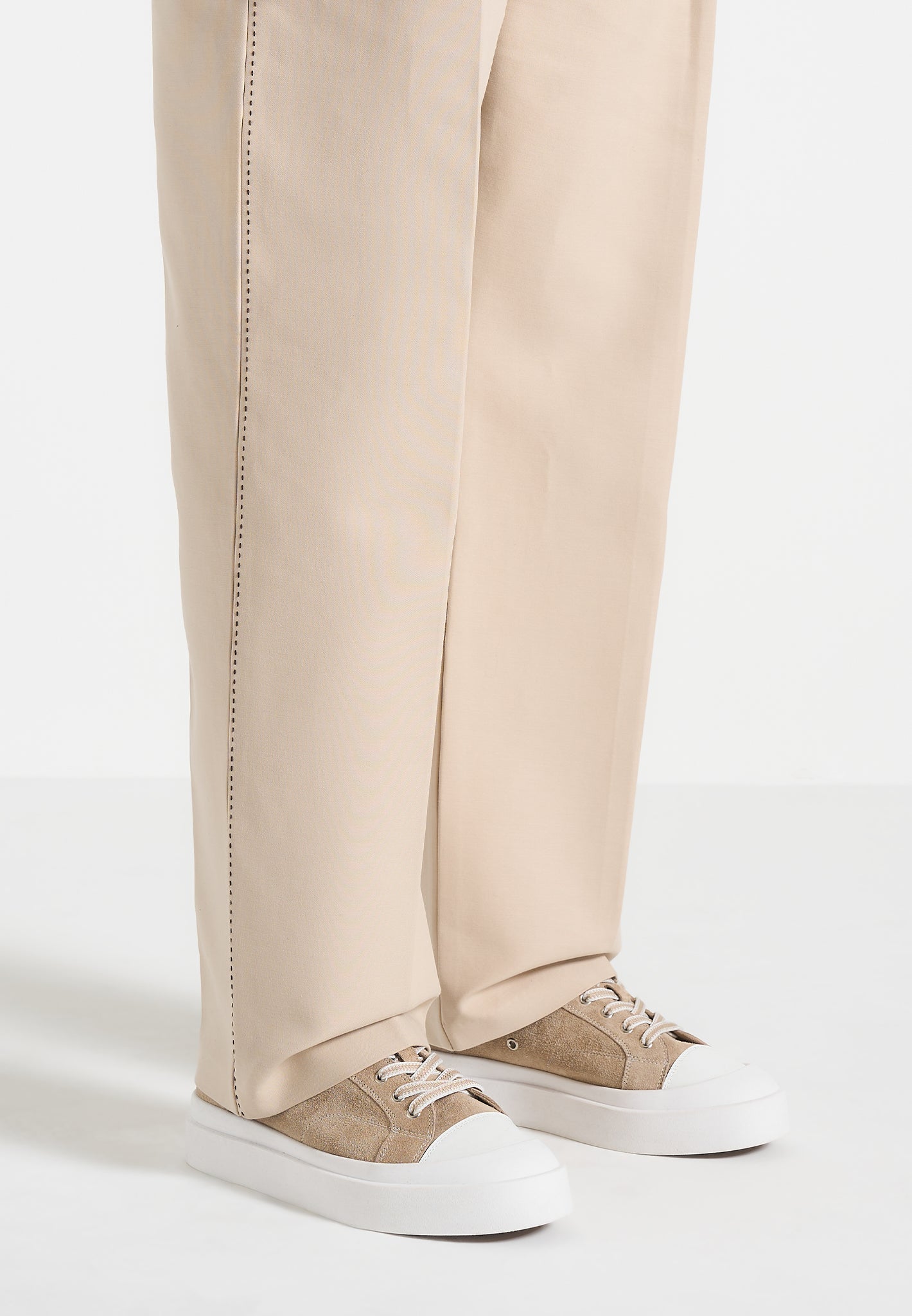 Vienna - Suede Contrast Stitch Sneaker - Beige