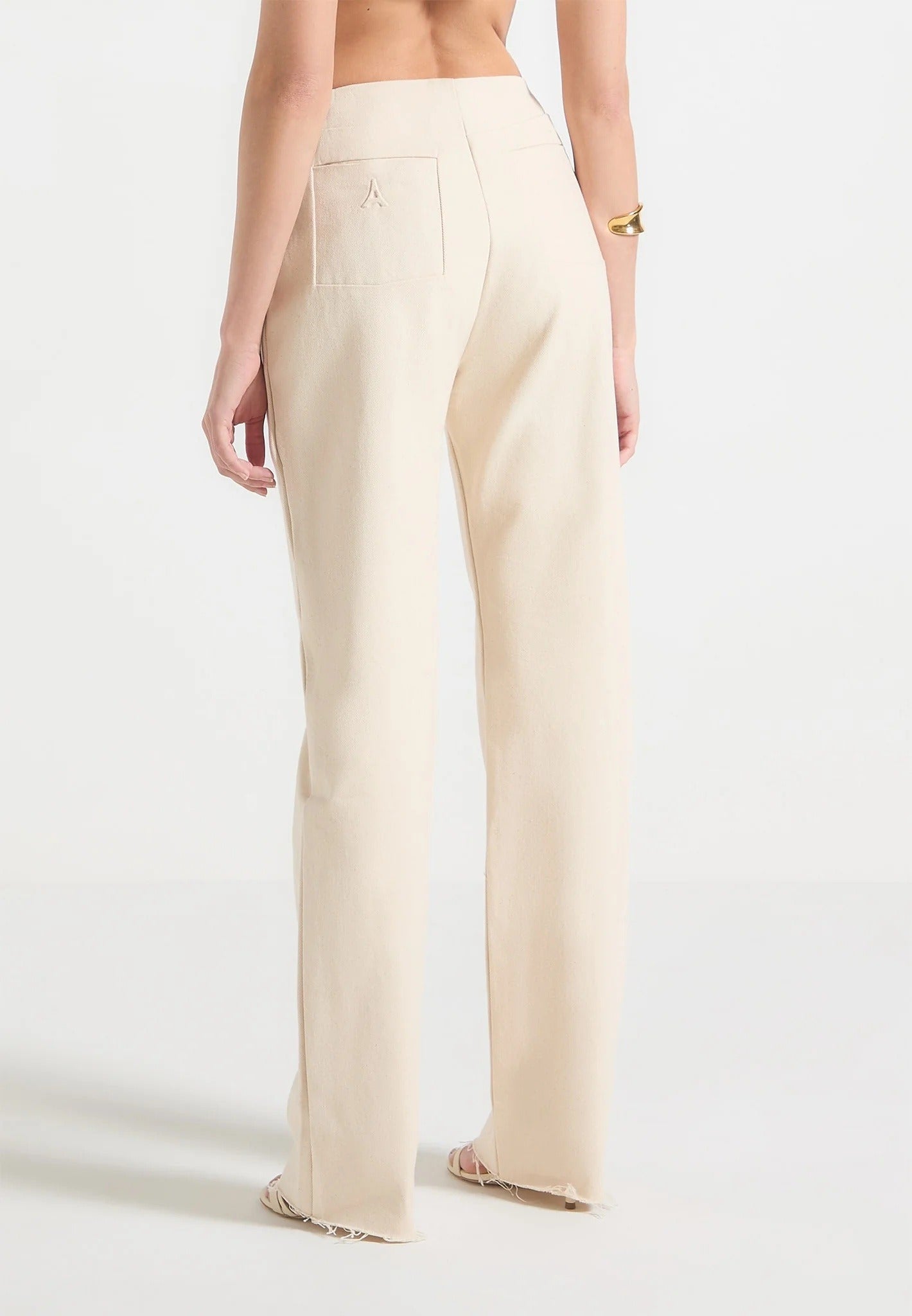Pleated Mid Rise Straight Leg Jeans - Cream