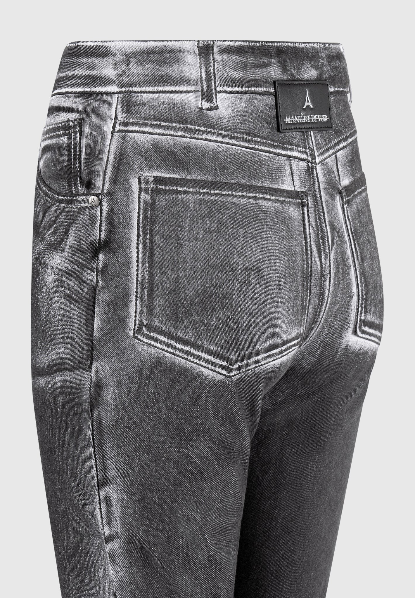 Oil Print Tacked Fit and Flare Jeans - White/Grey
