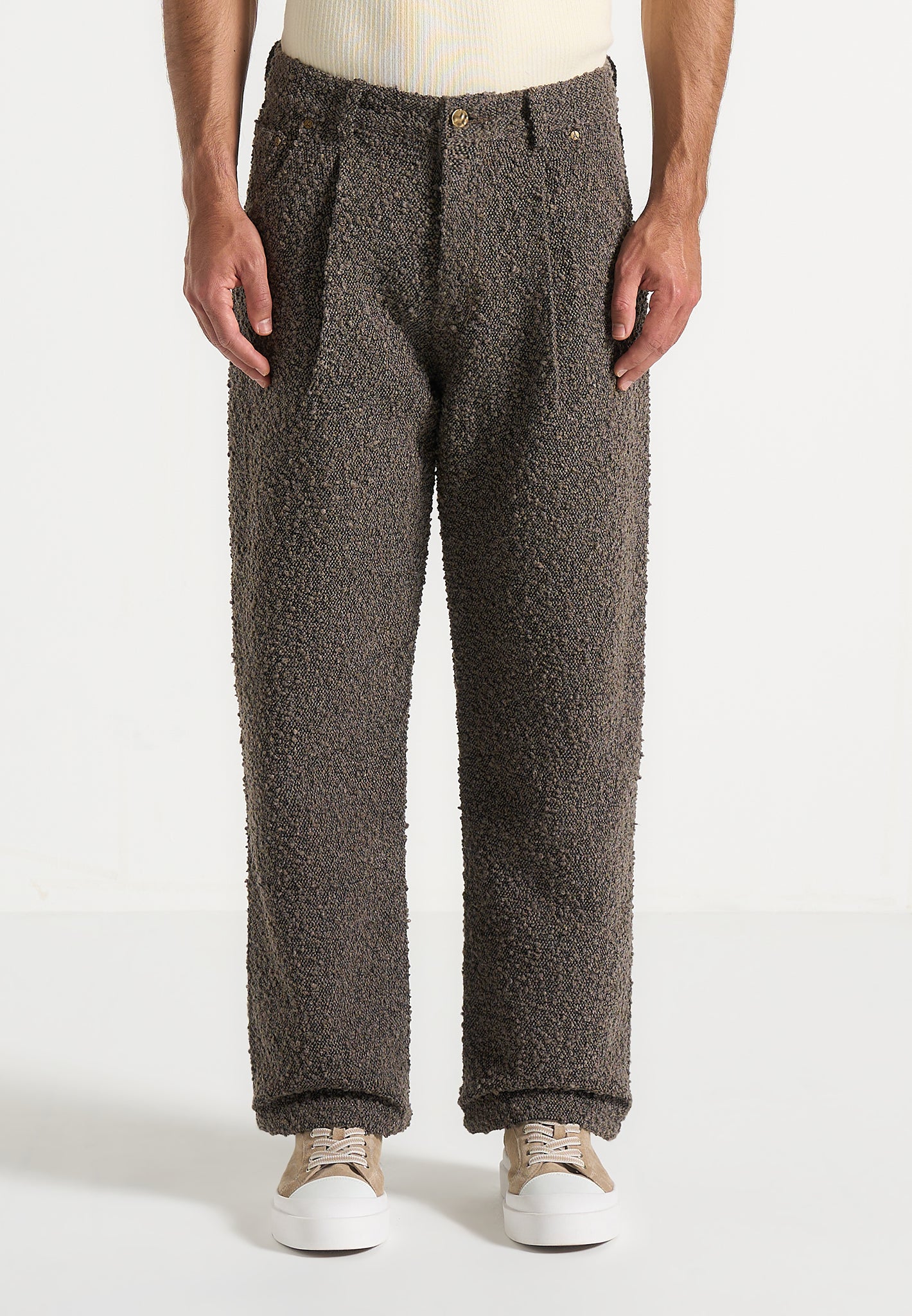 arnault-boucle-pleated-jeans-brown