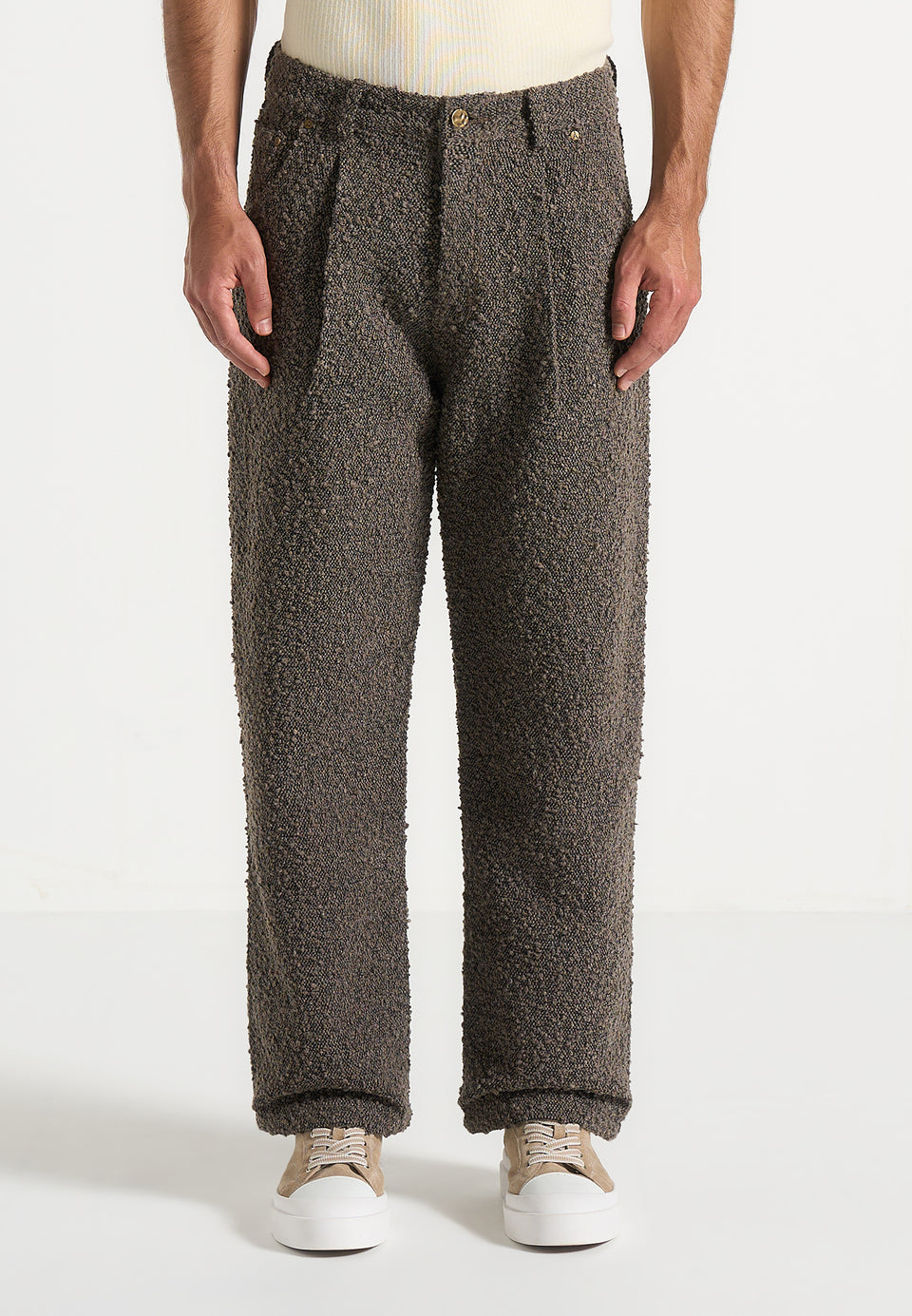 arnault-boucle-pleated-jeans-brown