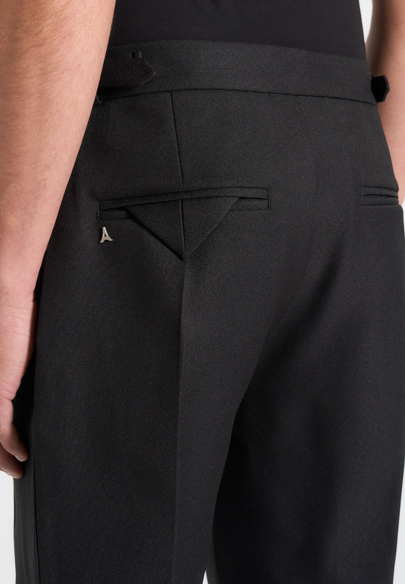 H⁠ubert - Slim Fit Tailored Trousers - Black