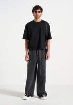 Léon - Boxy Cropped T-Shirt - Black
