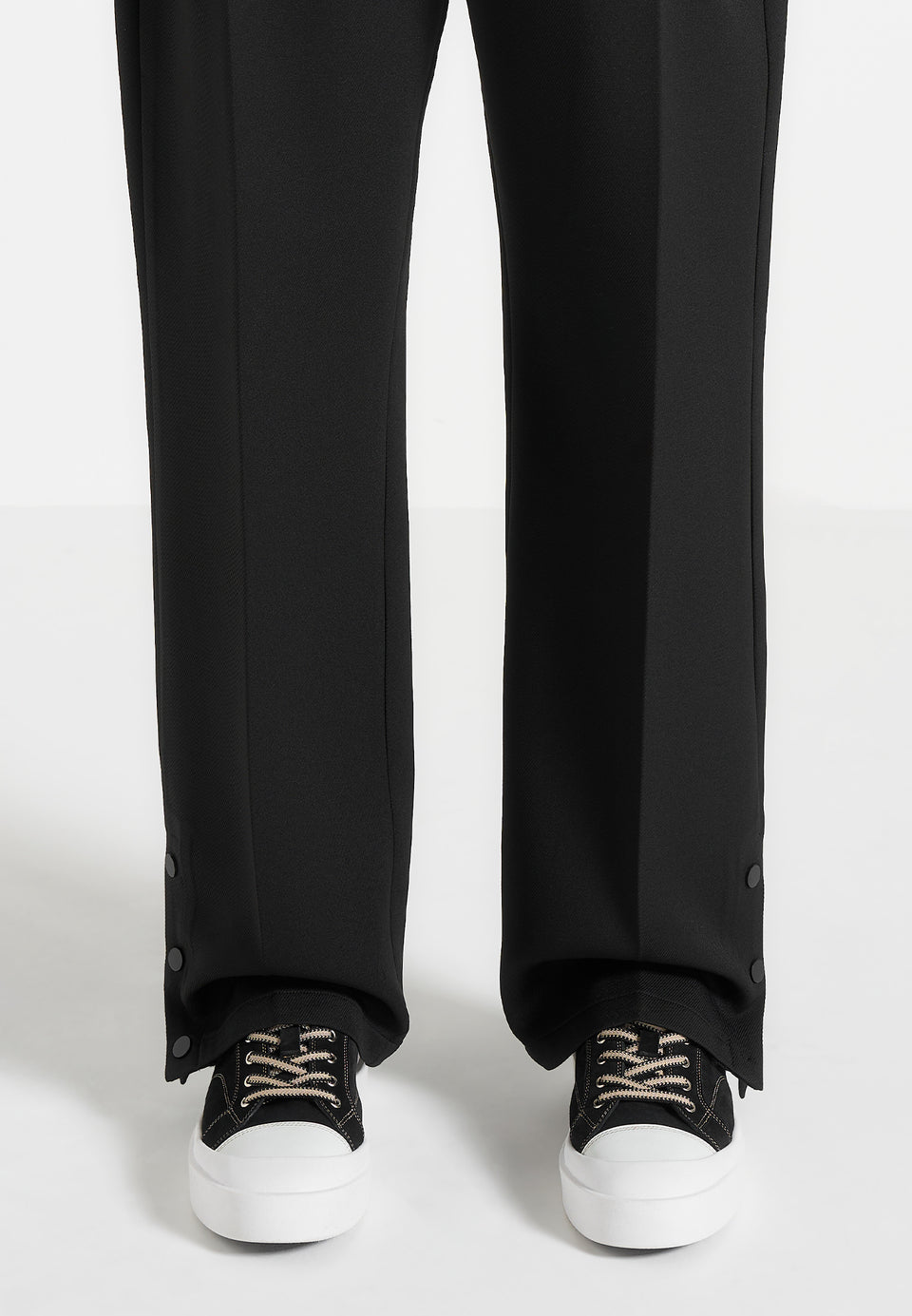 mens-vienna-suede-contrast-stitch-sneaker-black
