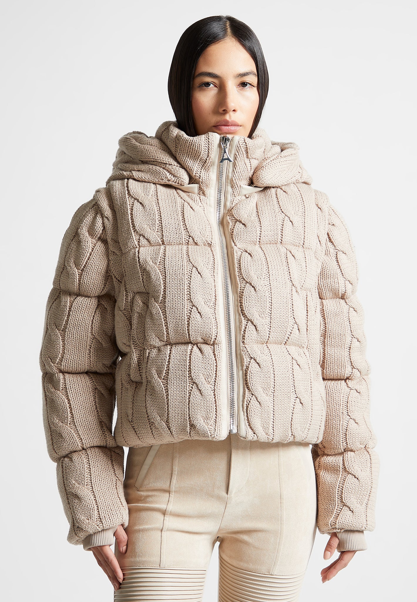 2-in-1 Cable Knit Puffer Jacket/Gilet - Beige | Manière De Voir