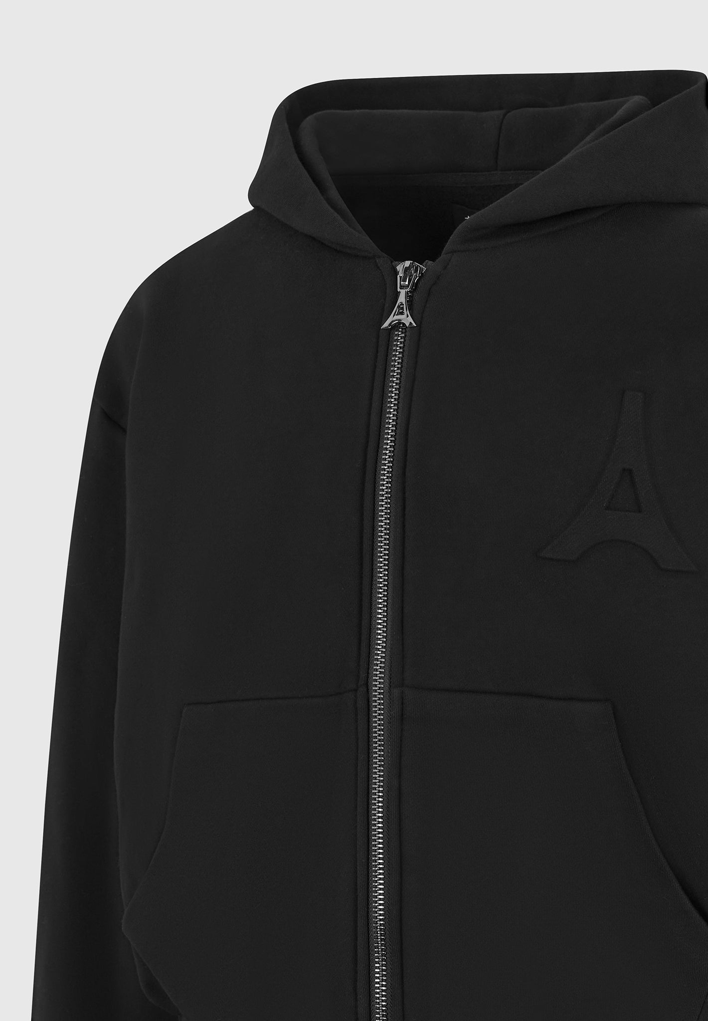 js006-embossed-zip-hoodie-black