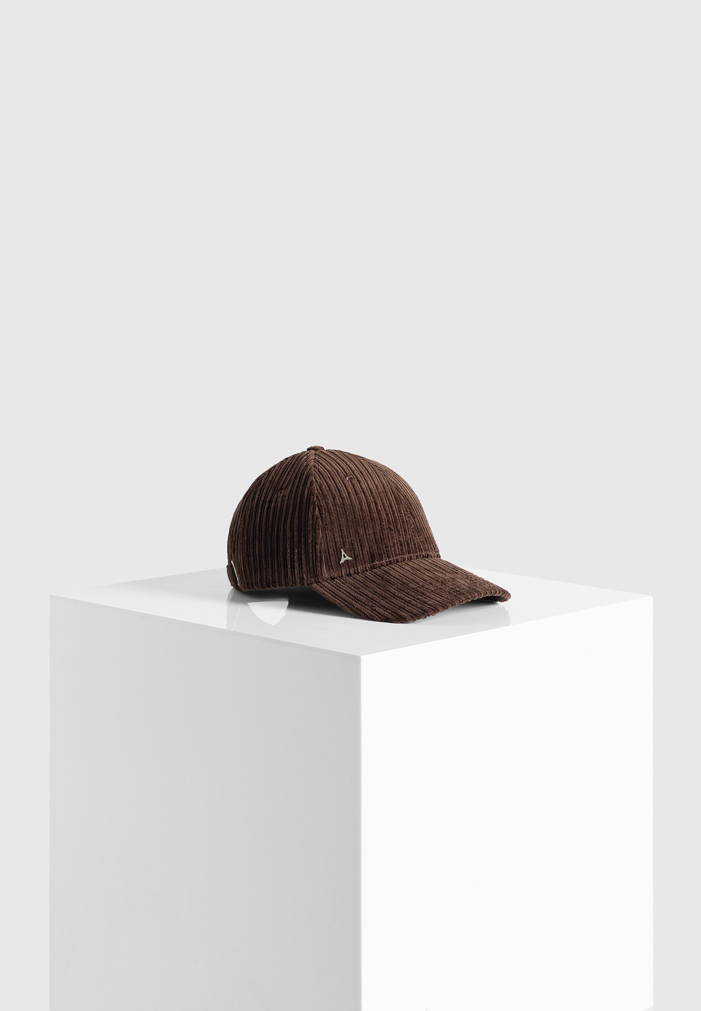 corduroy-cap-brown