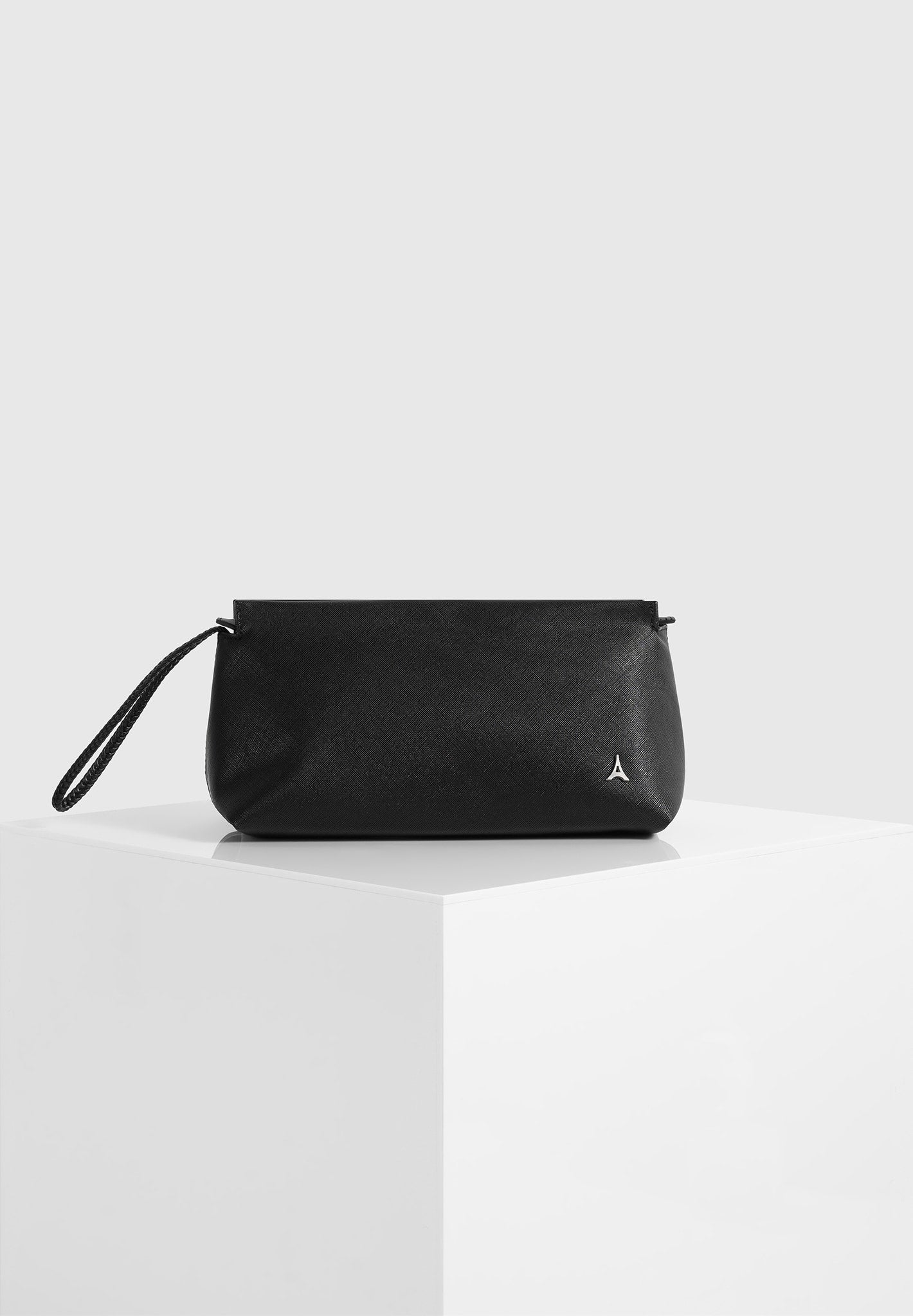 Jessy - Textured Leather Washbag - Black 