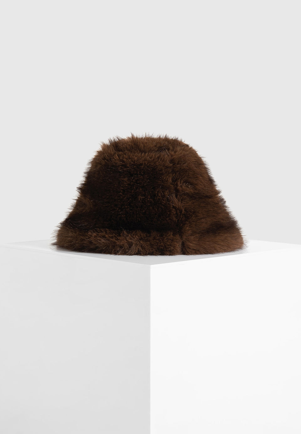 ilya-oversized-fur-hat-brown