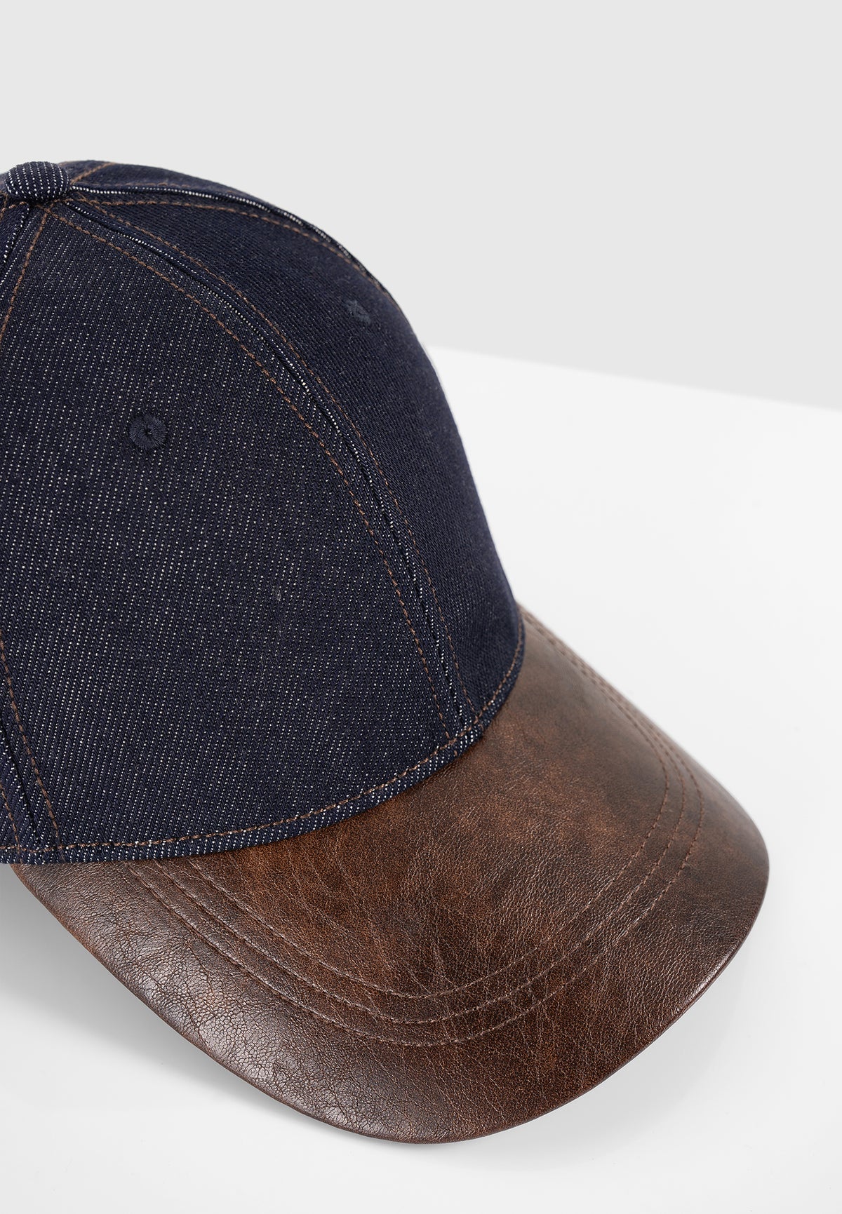 Ellis - Denim Cap With Leather Brim - Indigo