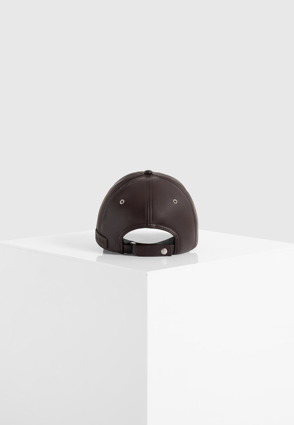 Lou - Leather Cap - Brown