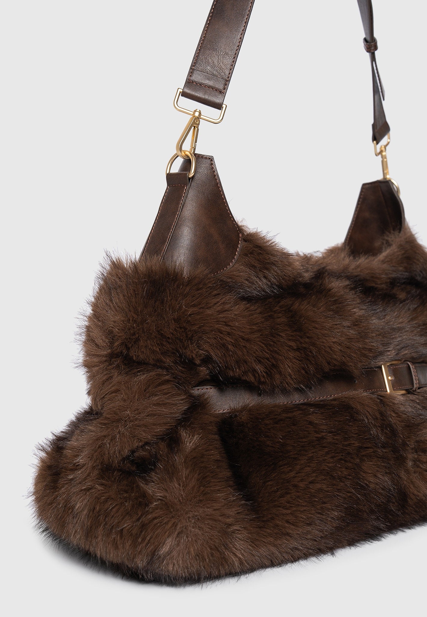 Cali - Fur Duffel Bag  - Brown 
