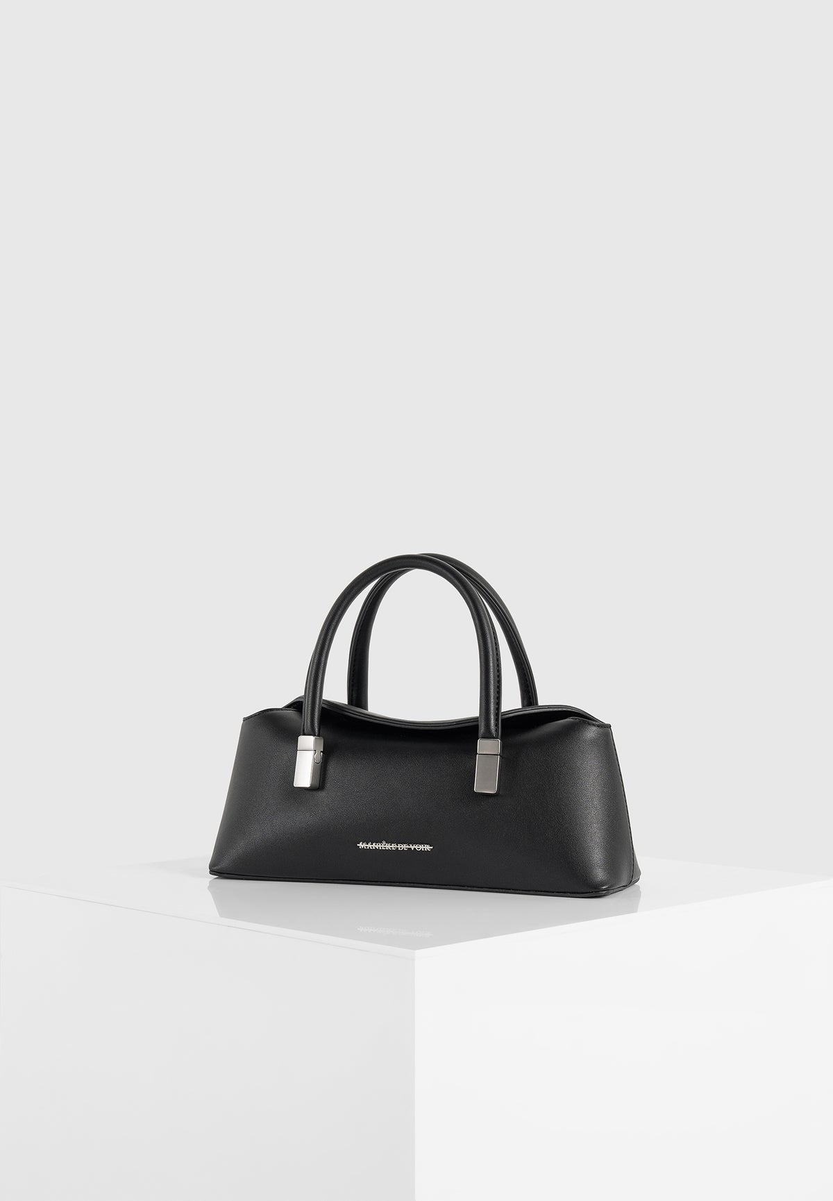 Annelise - Leather Baguette Bag - Black