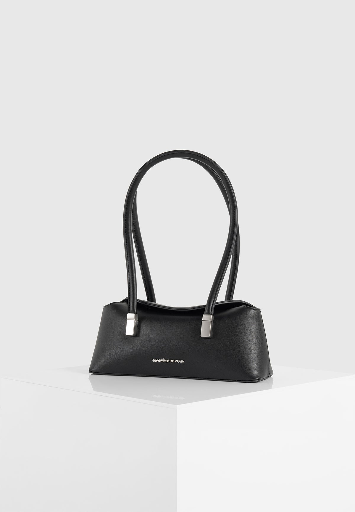 Annelise - Leather Baguette Bag - Black