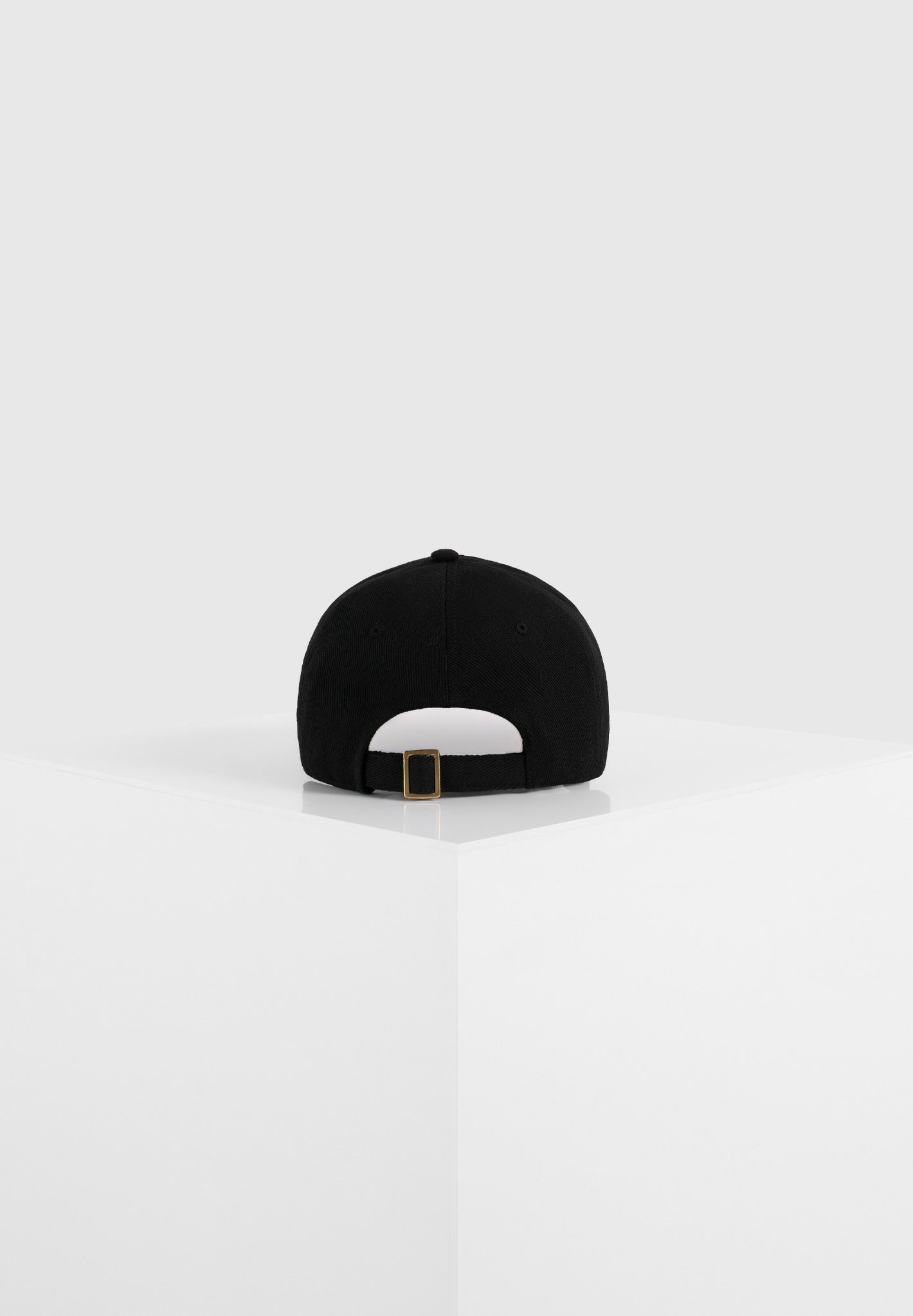 floral-eiffel-suede-contrast-cap-black