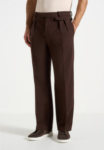 Pierre - Relaxed Fit Pleated Tailored Trousers - Brown