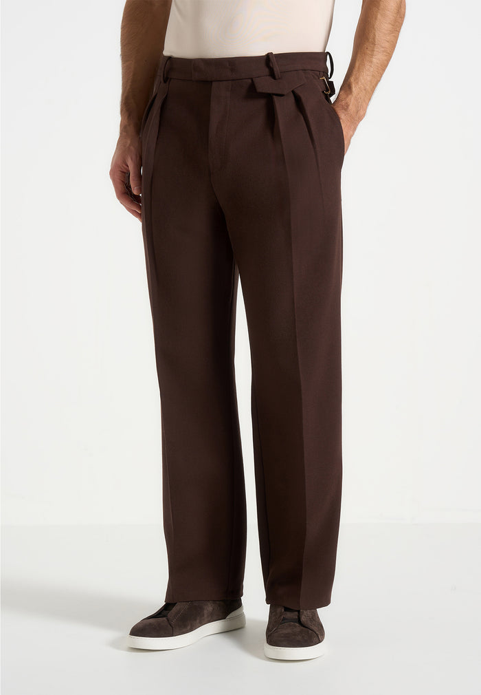 Pierre - Relaxed Fit Pleated Tailored Trousers - Brown