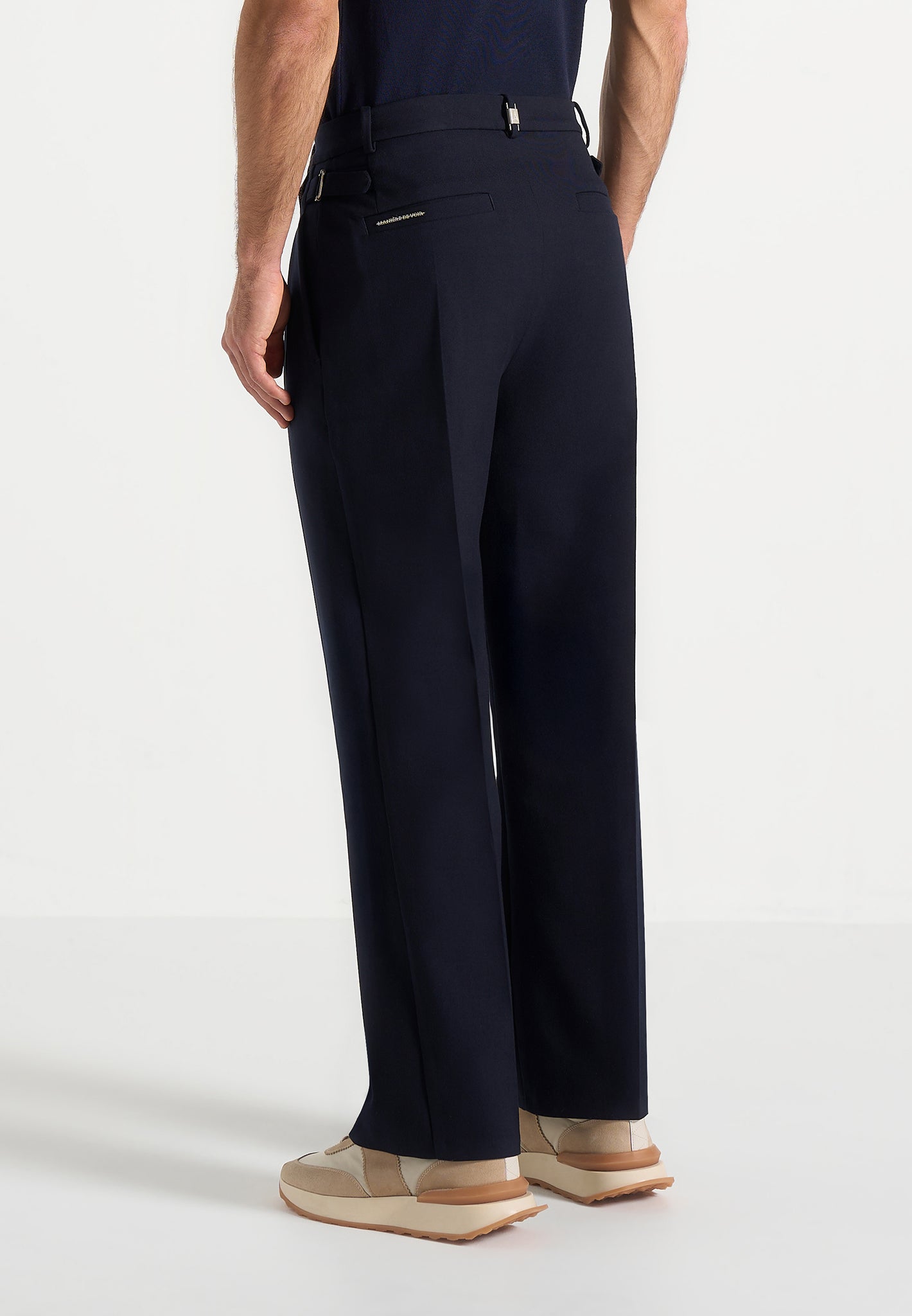Pierre - Relaxed Fit Pleated Tailored Trousers - Navy
