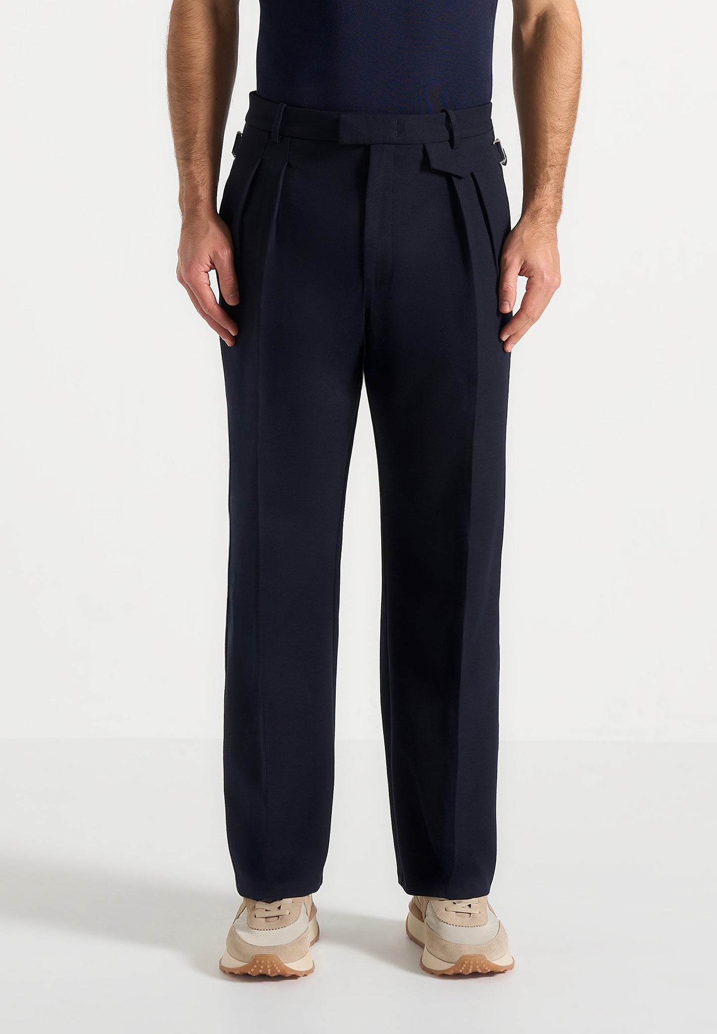 Pierre - Relaxed Fit Pleated Tailored Trousers - Navy 