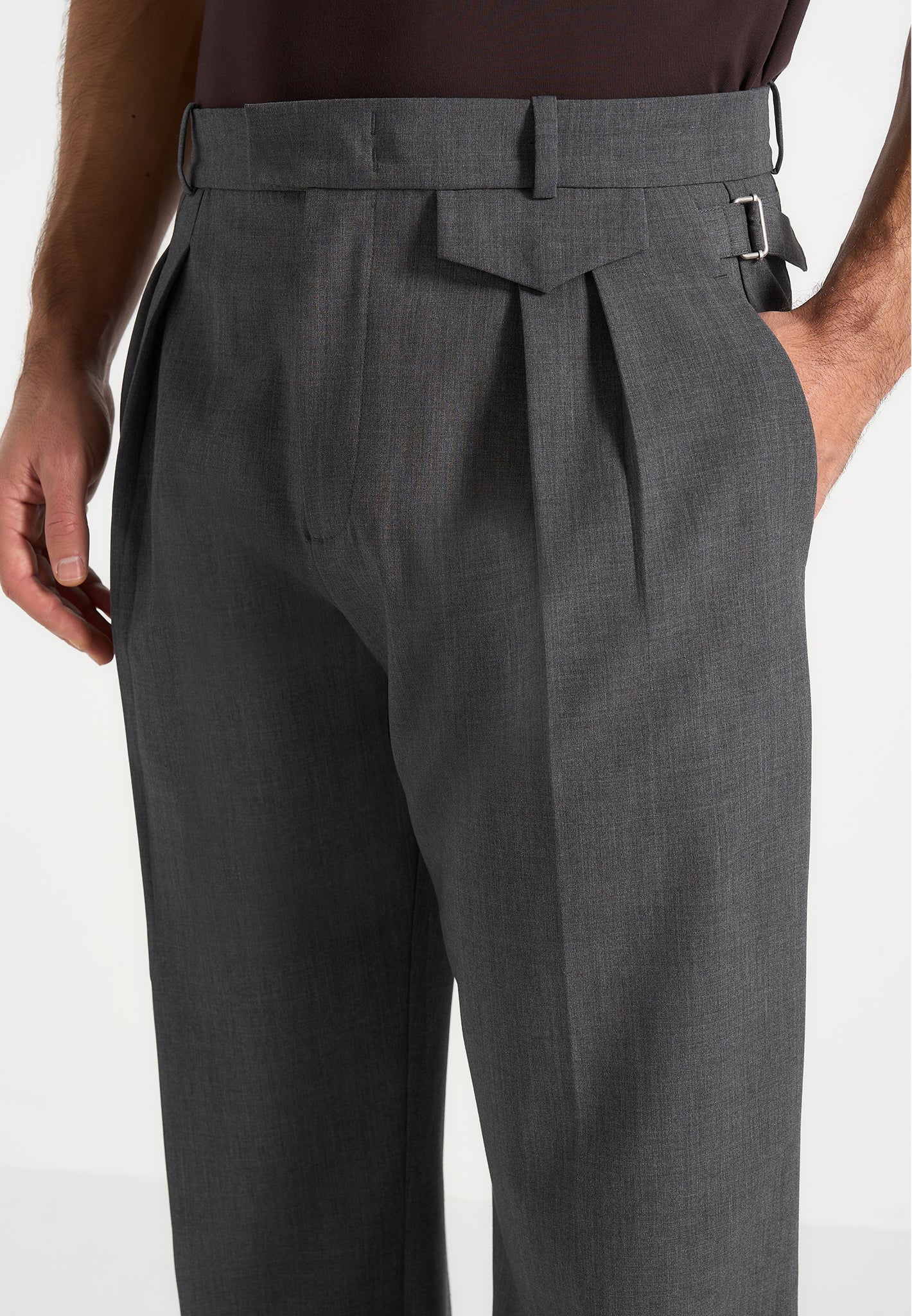 Pierre - Relaxed Fit Pleated Tailored Trousers - Grey