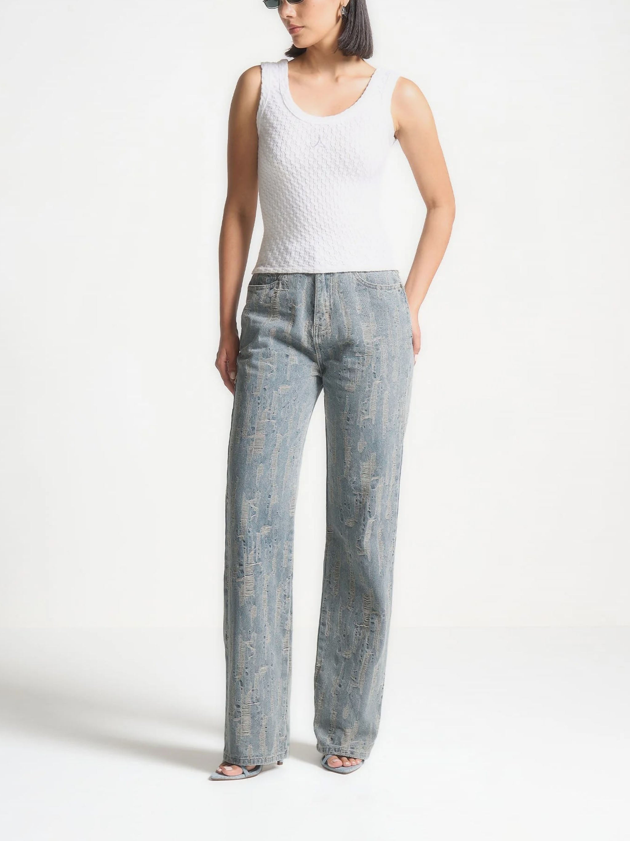 Posie - Distressed High Rise Straight Leg Jeans - Mid Blue
