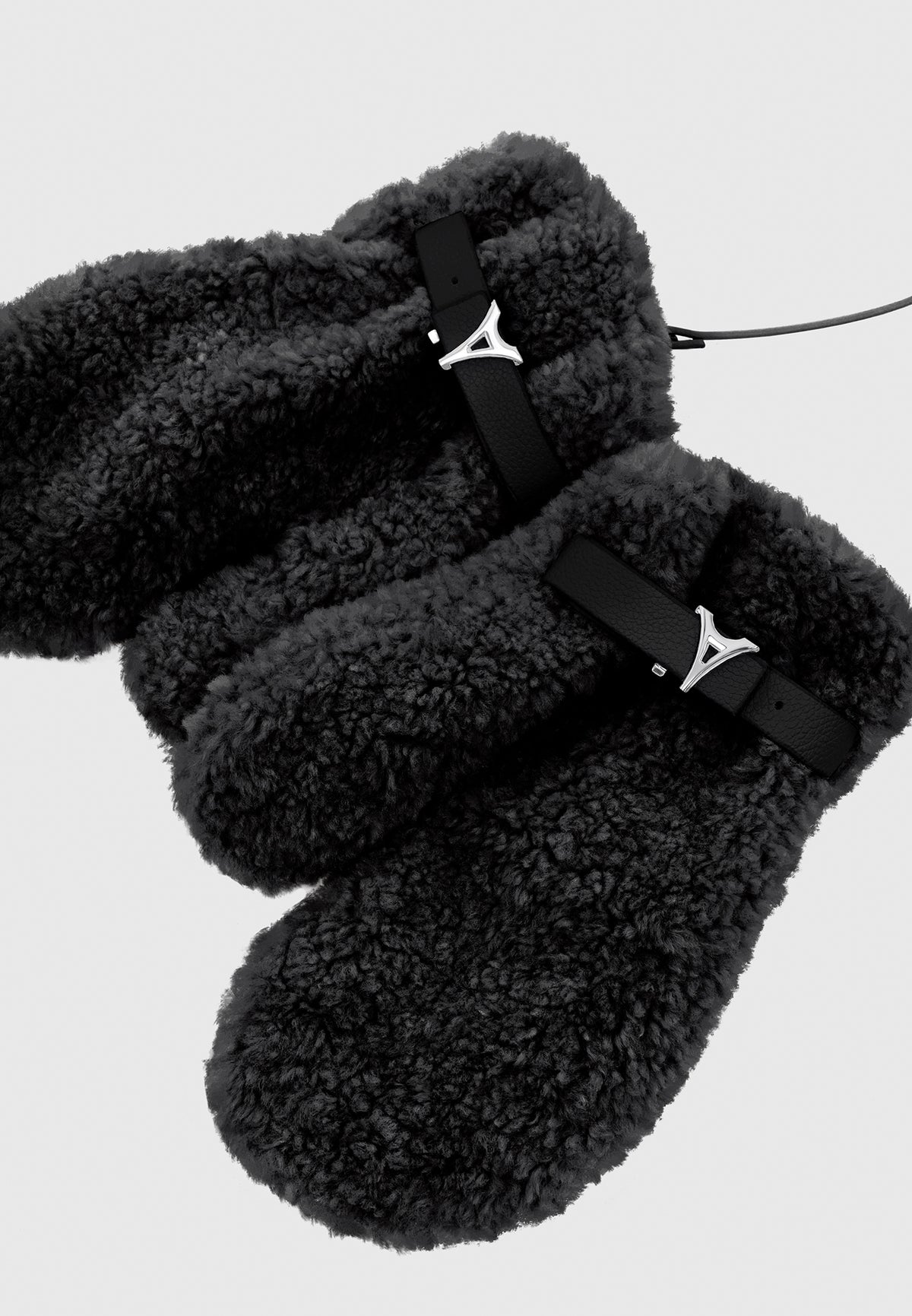 Eiffel Plush Mittens - Black