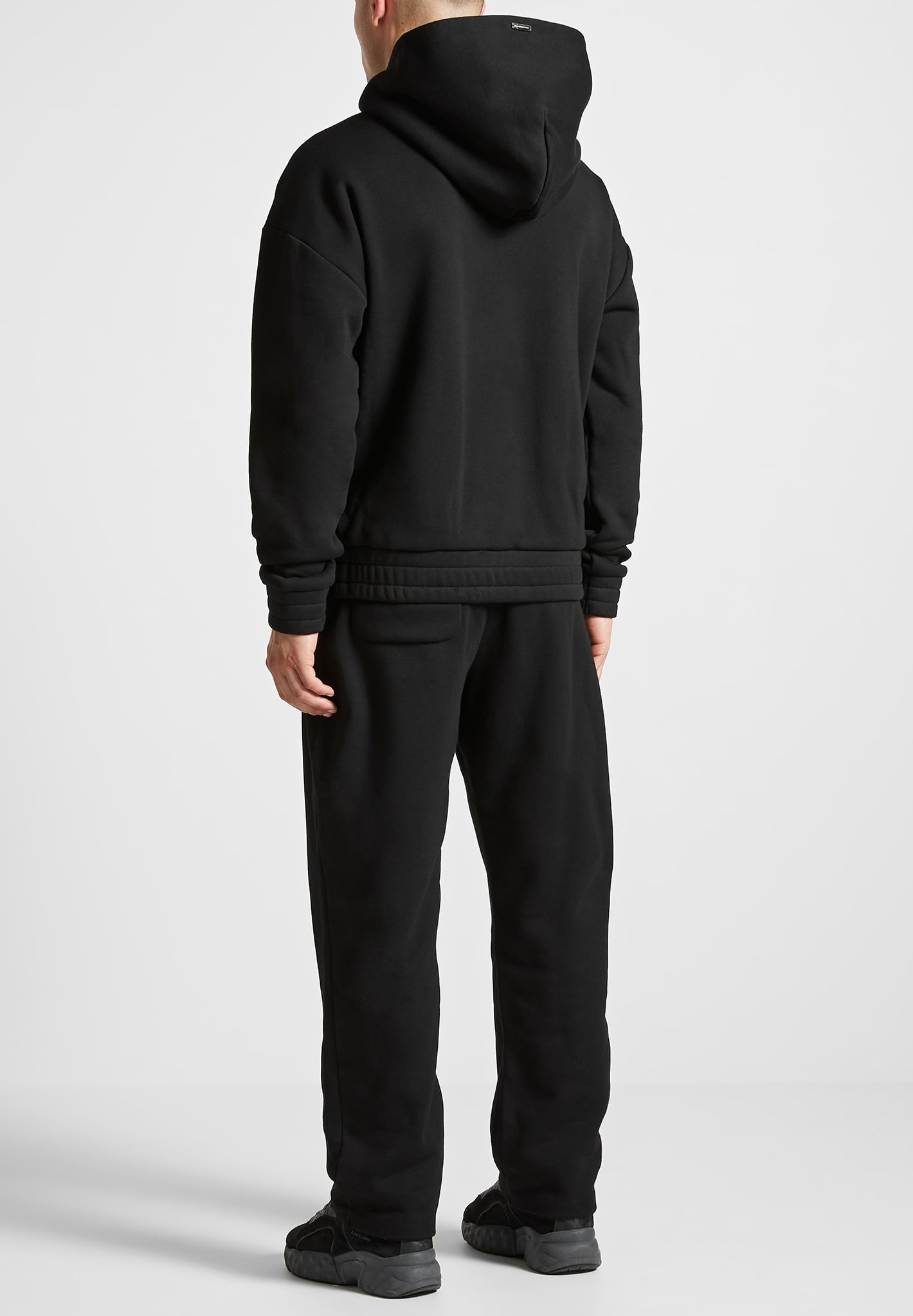 eternel-eiffel-embossed-joggers-black